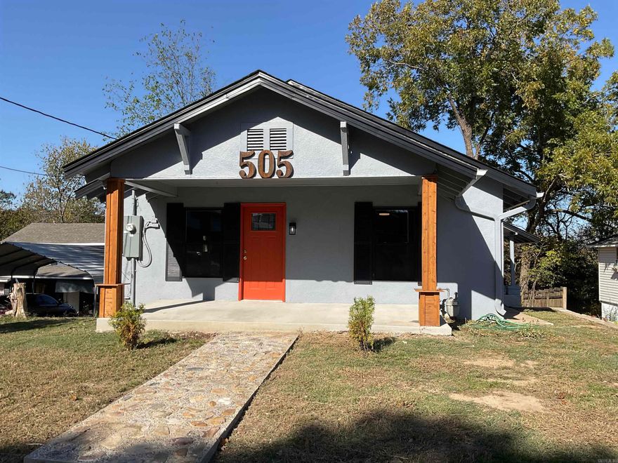 Lovely city home that has been fully remodeled.  The remodel includes new cabinets, granite countertops, new electrical work, and plumbing updates. Beautiful shower tiling and a large front porch.  Enjoy sipping coffee and reading a book on your front porch or in your extra room that could be your library or office!