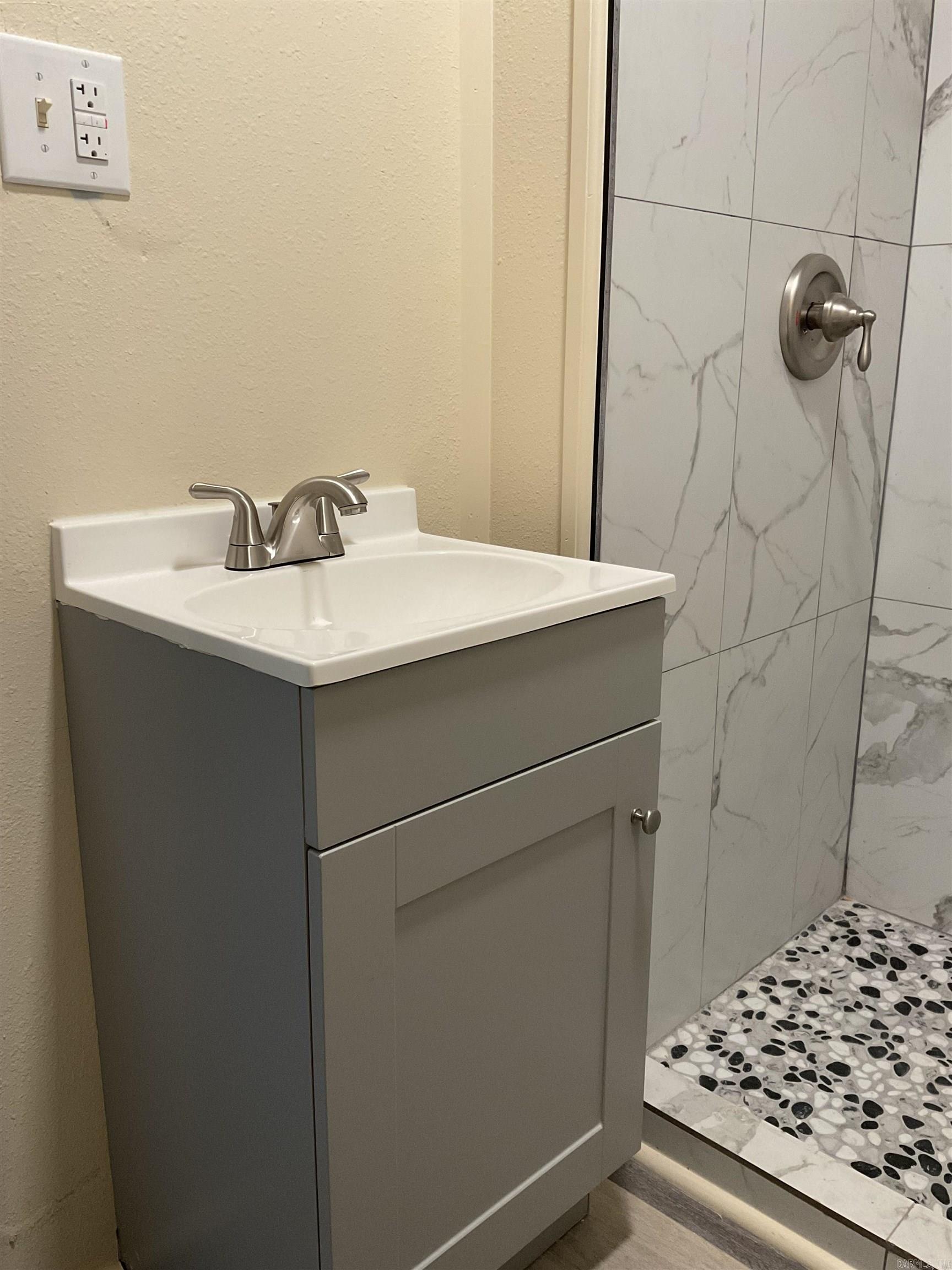 CENTRAL AVENUE PARK - Residential