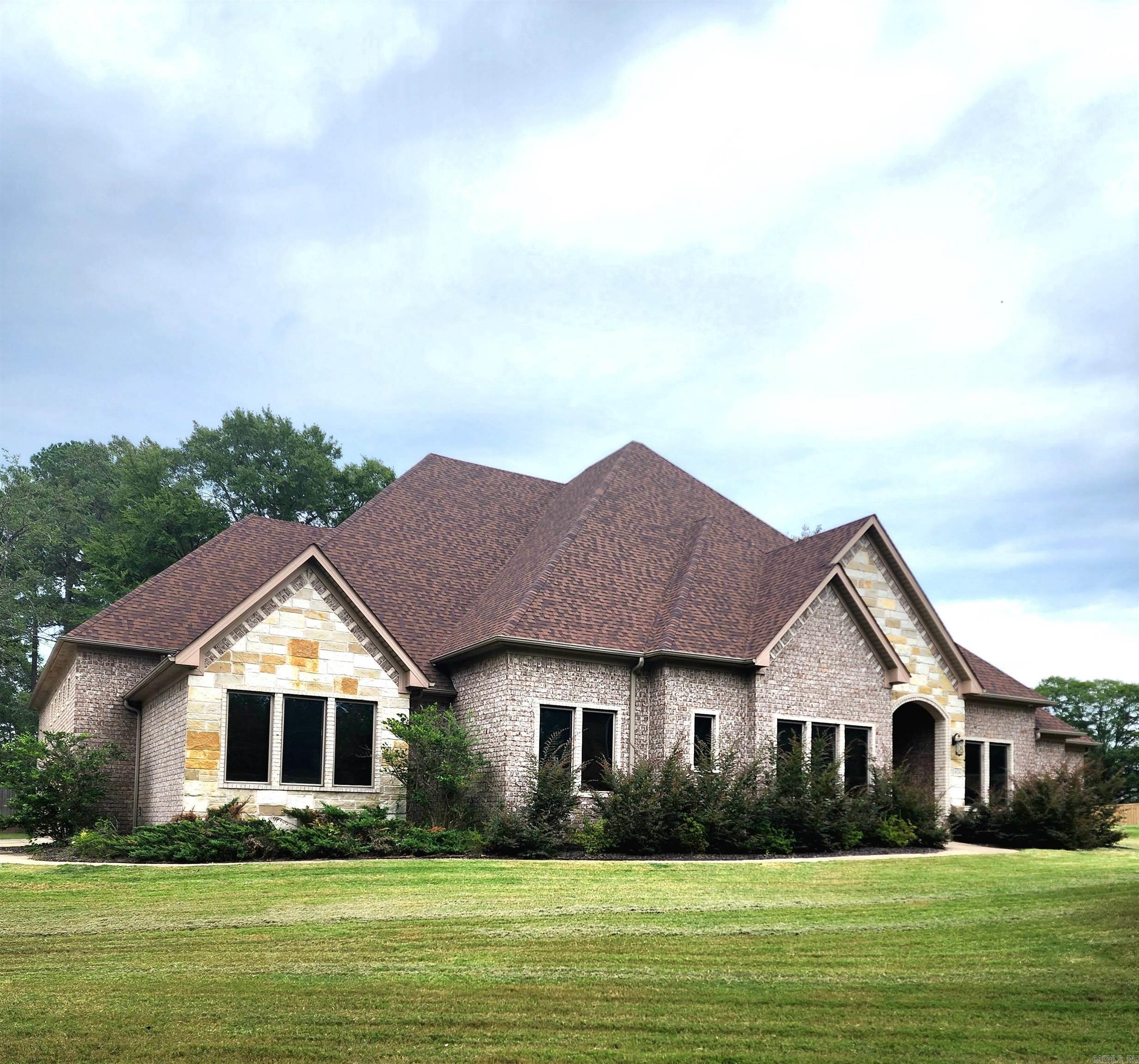 HURRICANE LAKE EST - Residential