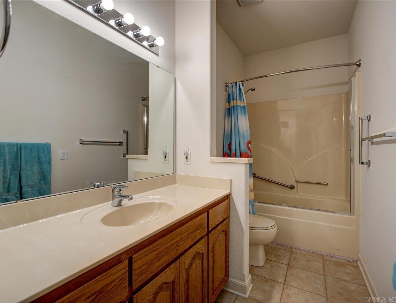 ALTA VISTA - Residential