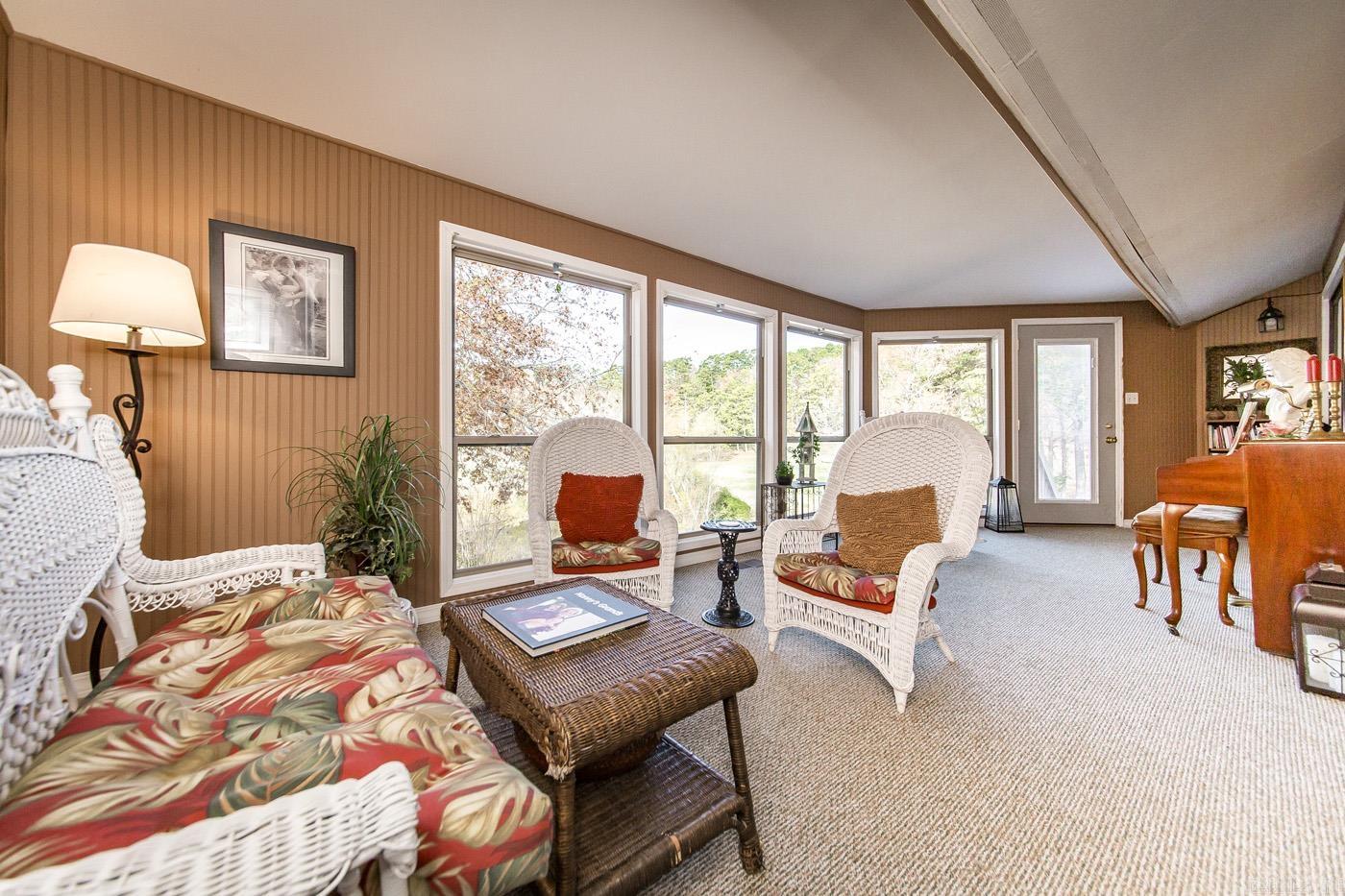 COUNTRY CLUB RIDGE - Residential