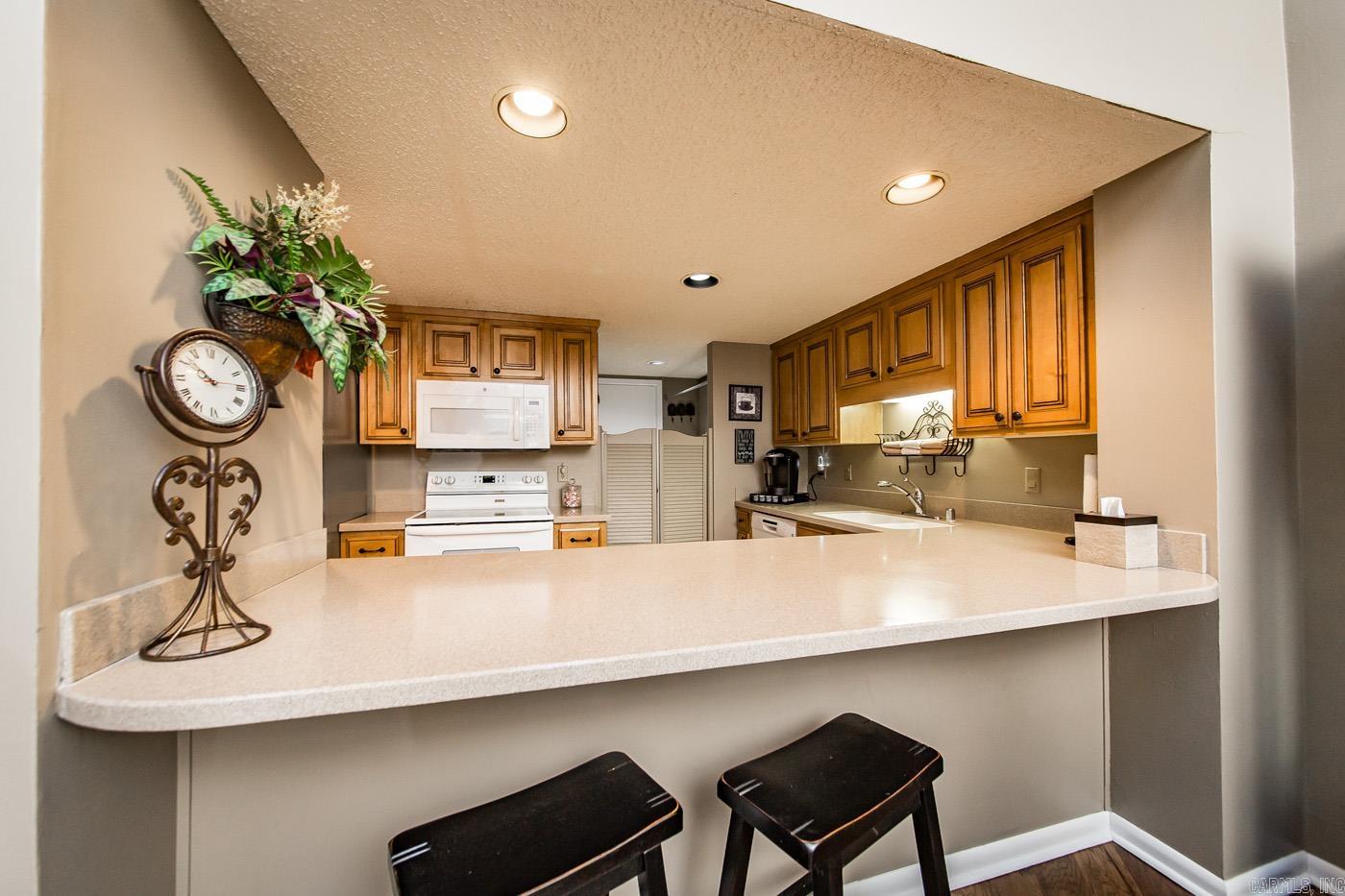 COUNTRY CLUB RIDGE - Residential