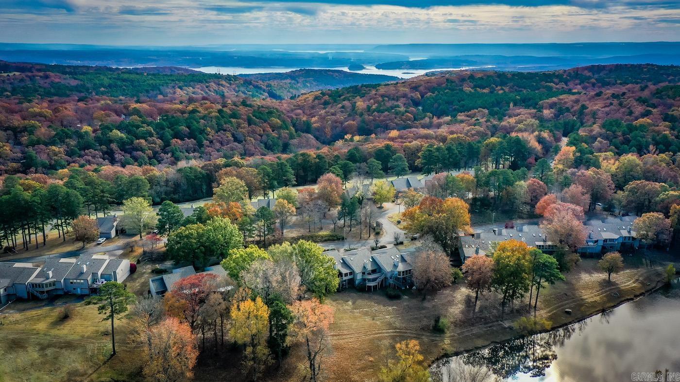COUNTRY CLUB RIDGE - Residential