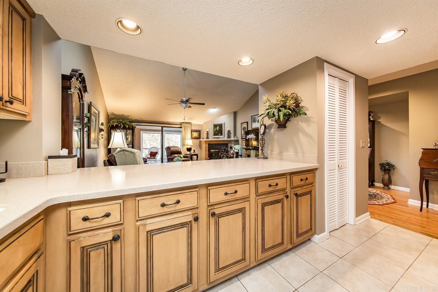 COUNTRY CLUB RIDGE - Residential
