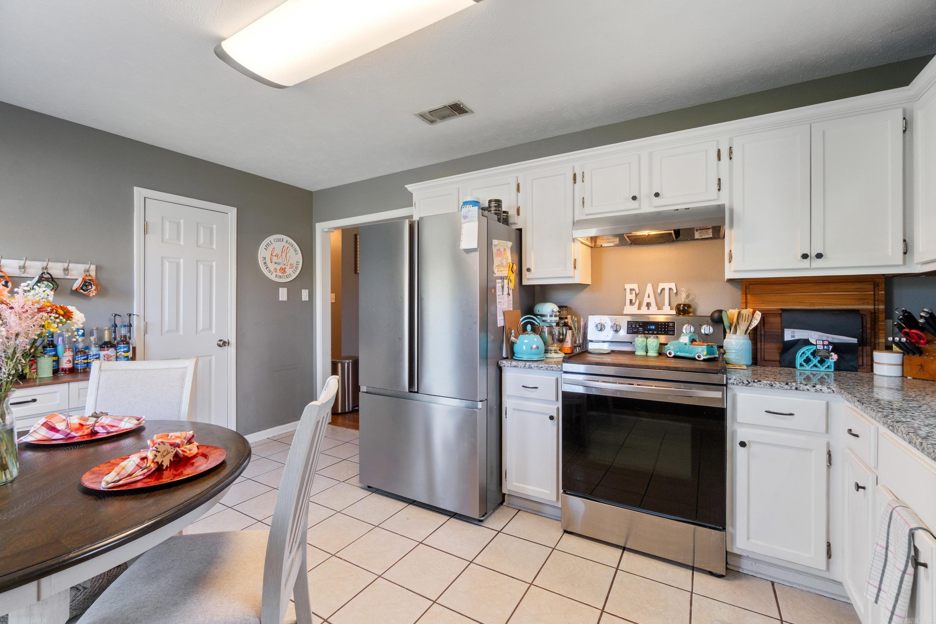 CHERUB COURT - Residential