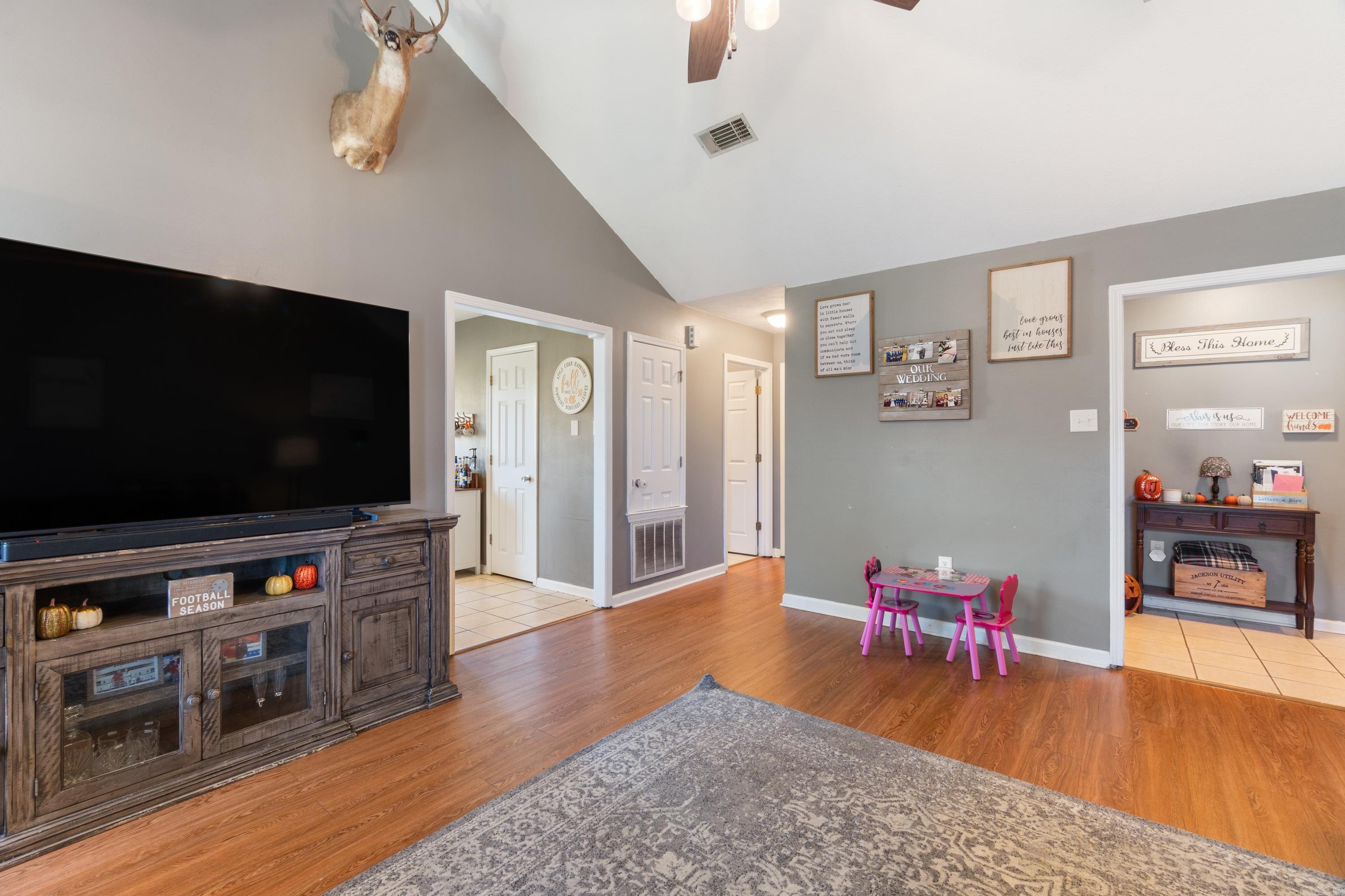 CHERUB COURT - Residential