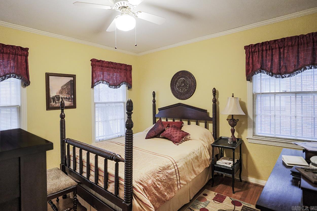 BROOKFIELD - Residential