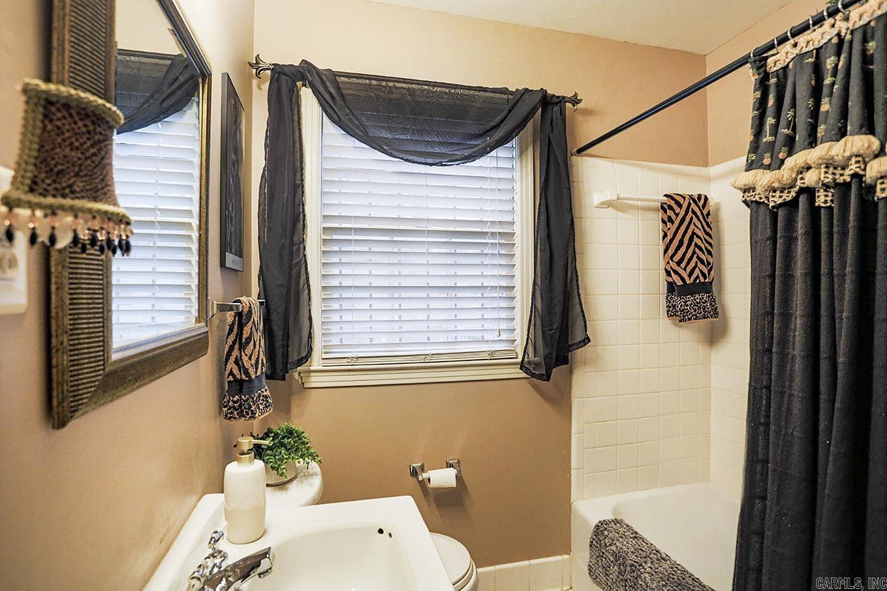 BROOKFIELD - Residential