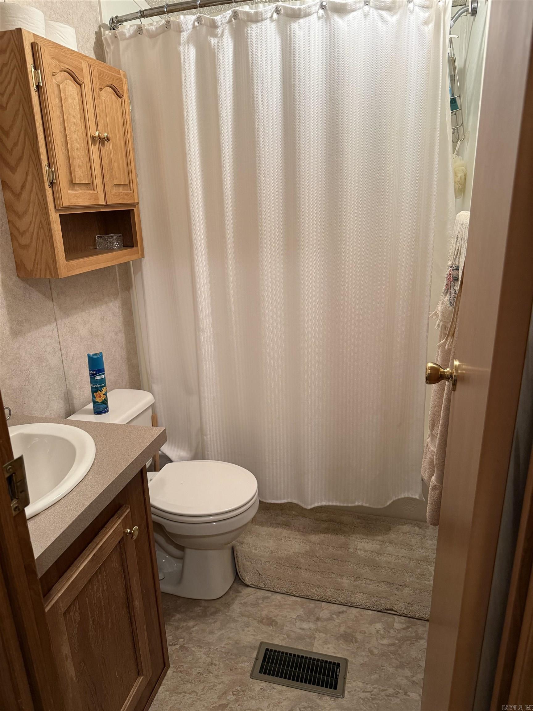 SCENIC PLACE - COVE CREEK - Residential