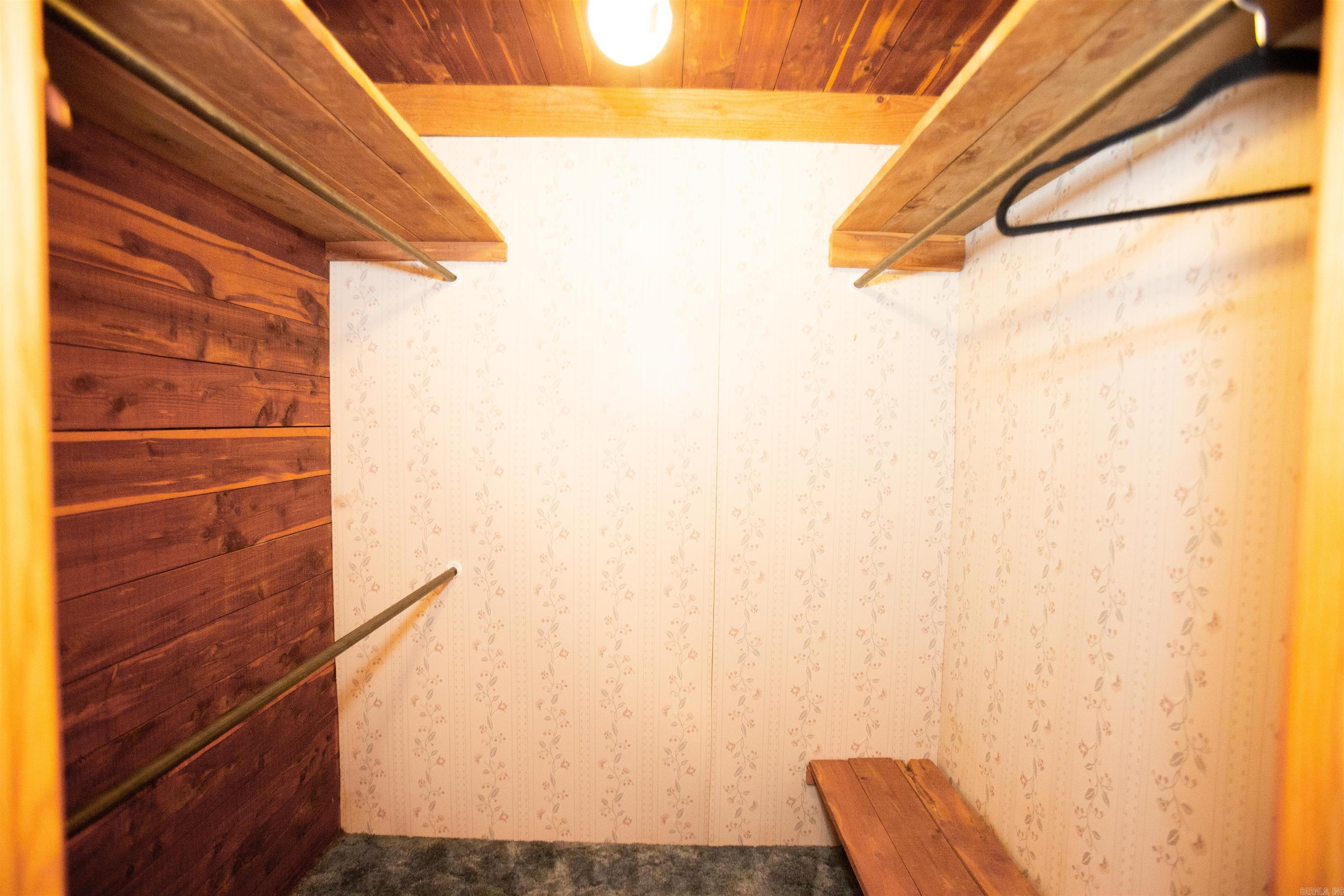 Pickthorne - Residential Lease