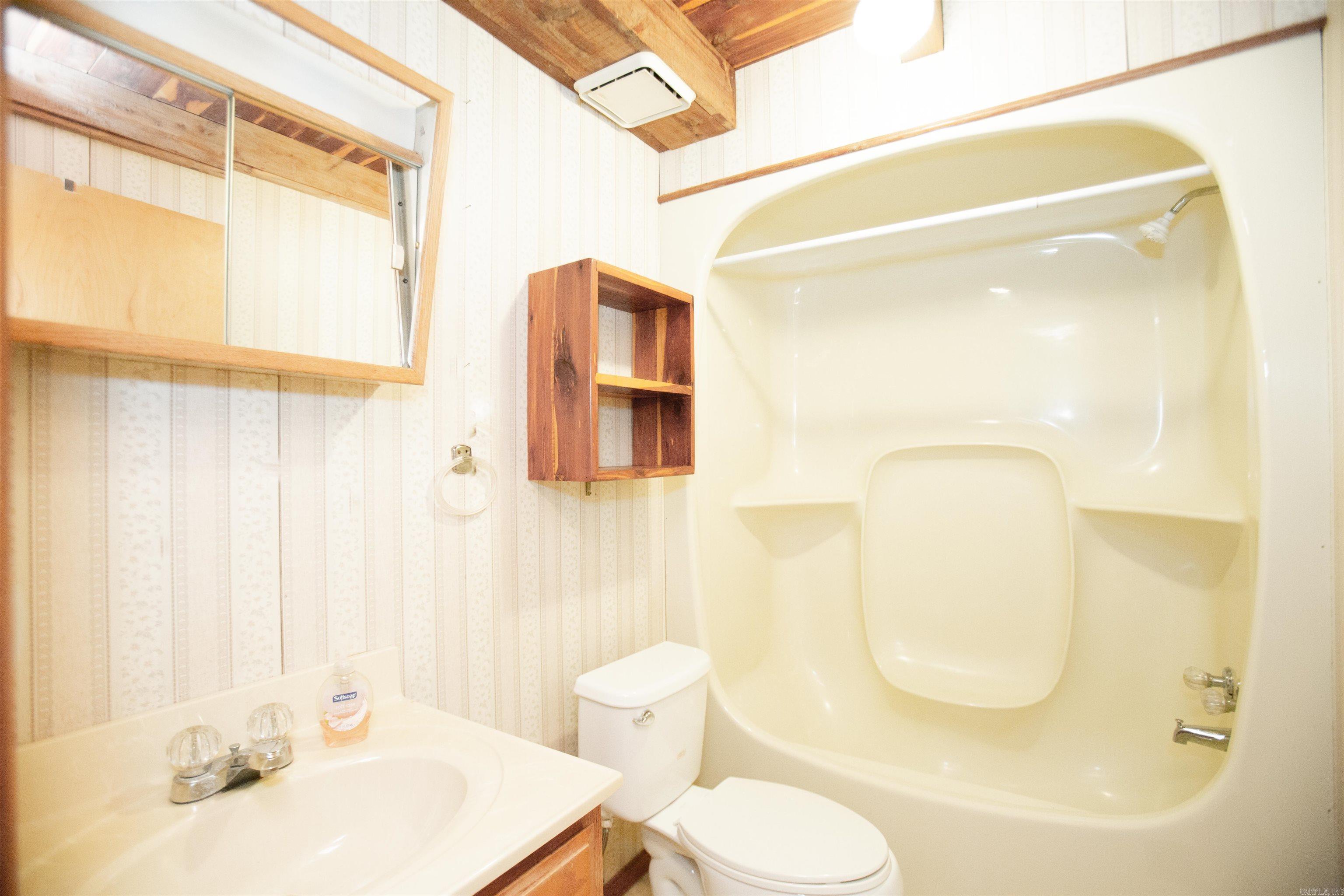 Pickthorne - Residential Lease