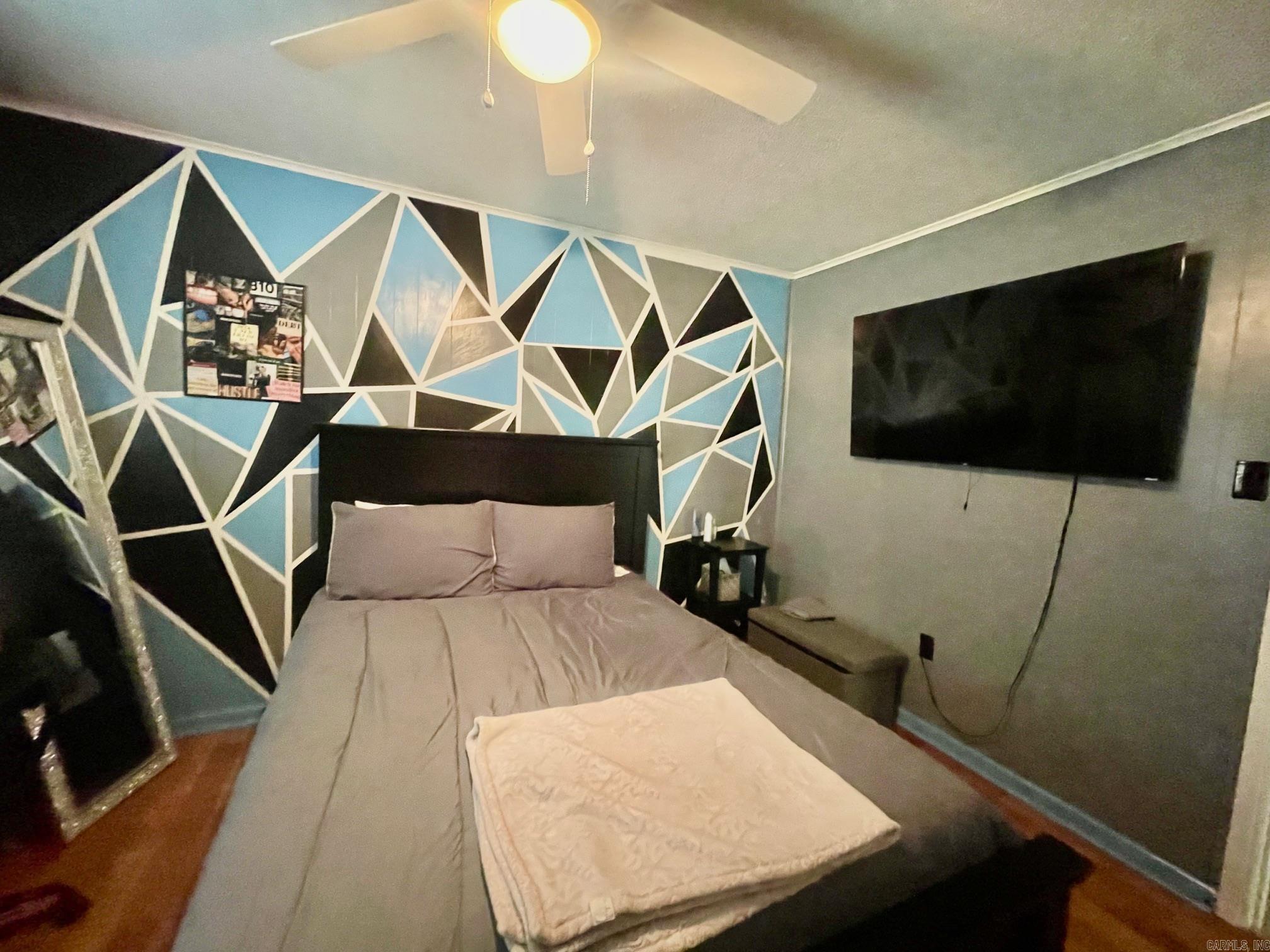 Earl Lakeside - Residential