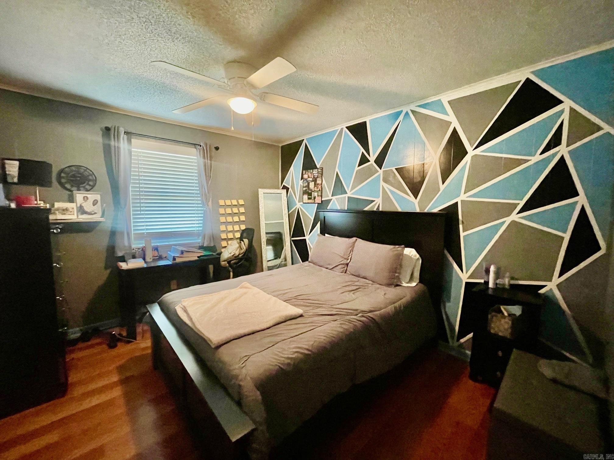 Earl Lakeside - Residential