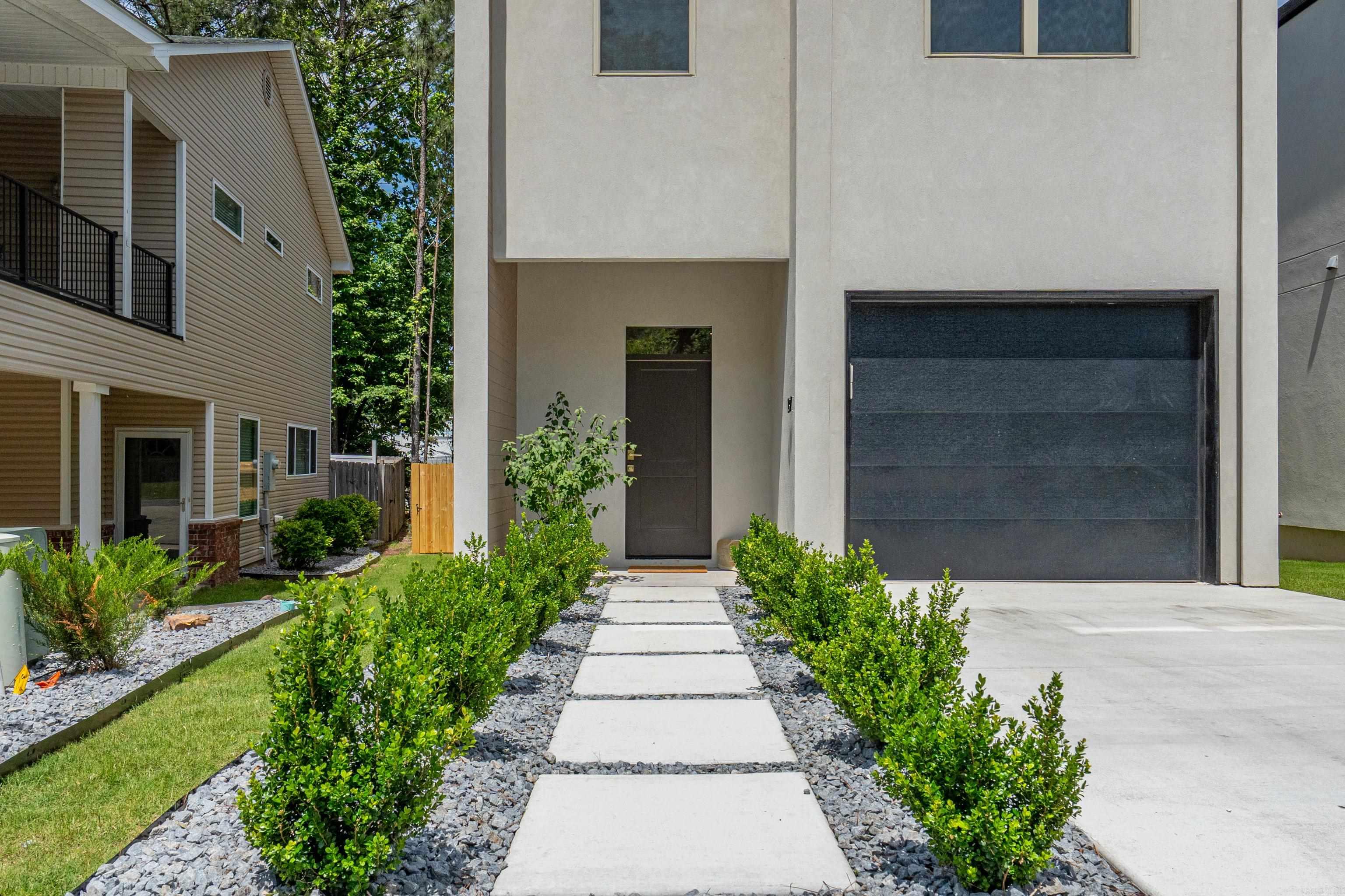 LAKE POINTE GARDEN HOMES - Residential