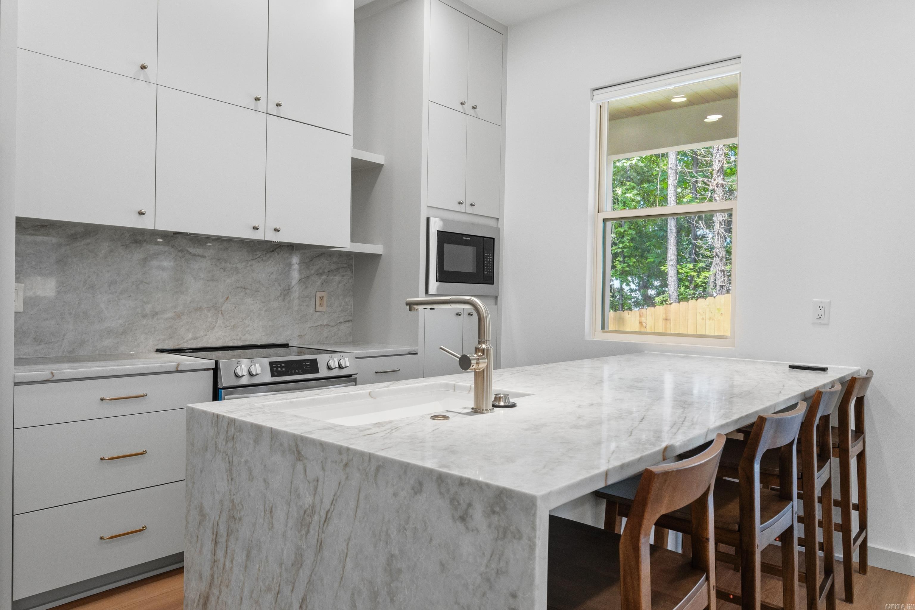 LAKE POINTE GARDEN HOMES - Residential