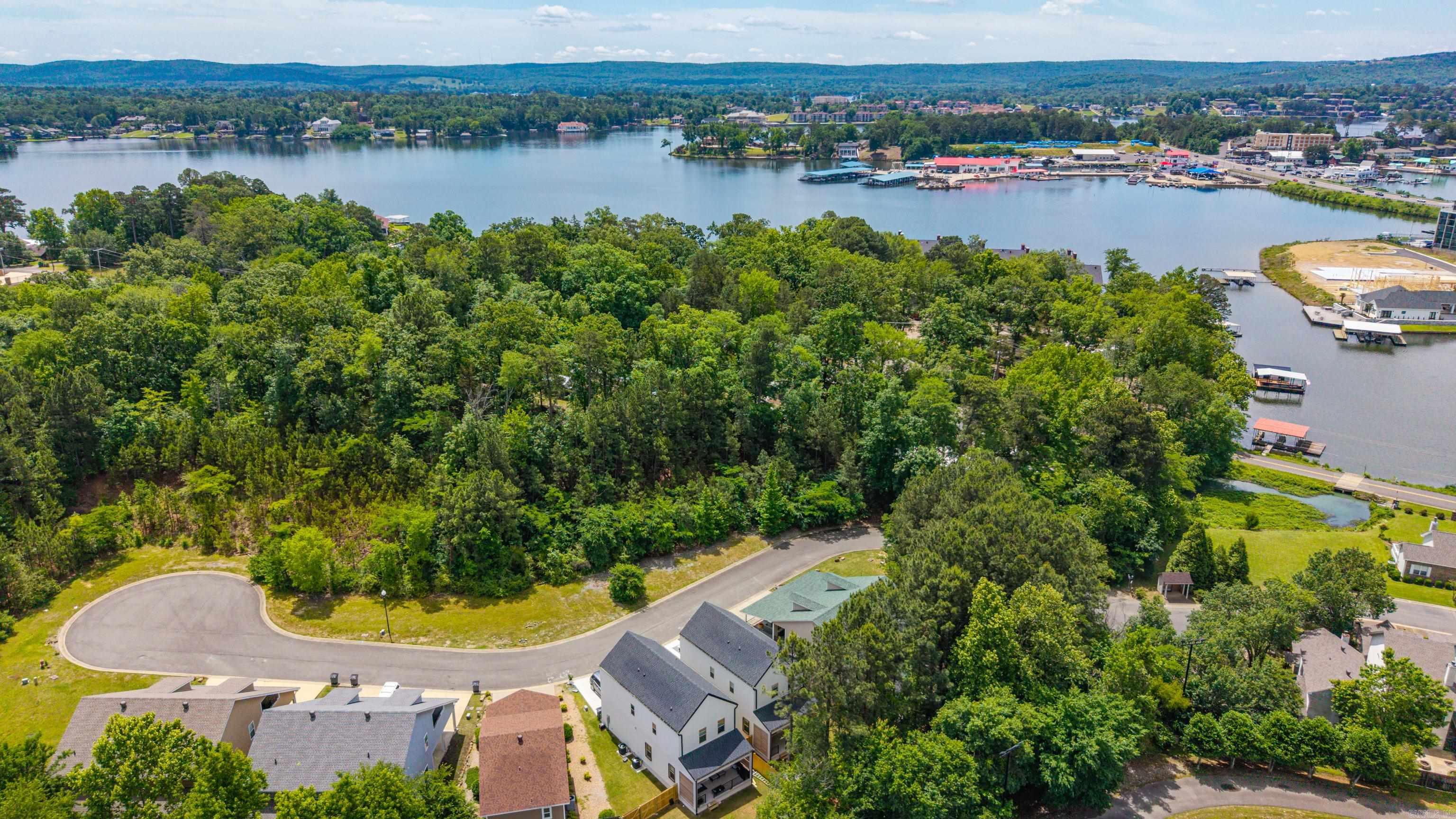 LAKE POINTE GARDEN HOMES - Residential