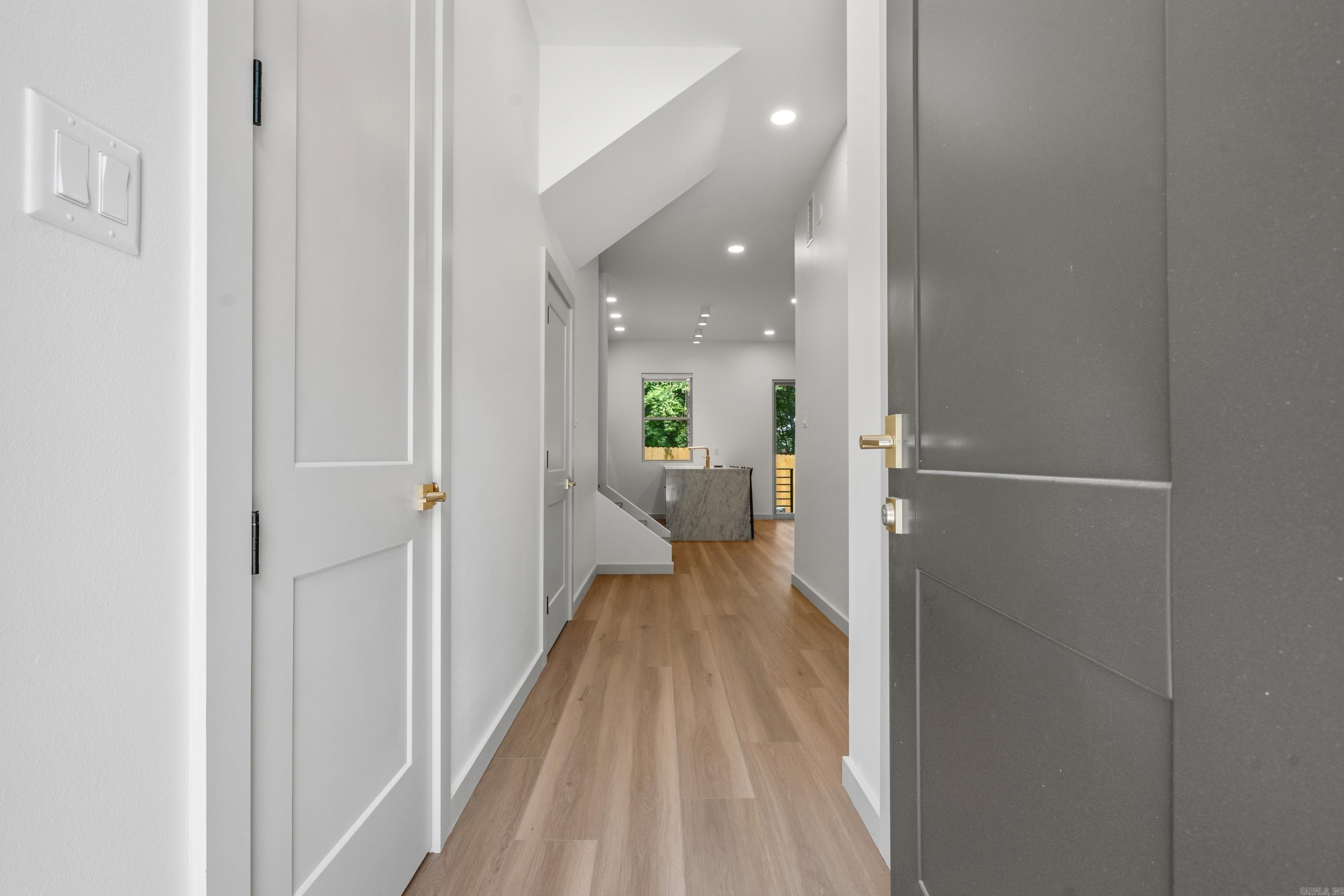 LAKE POINTE GARDEN HOMES - Residential