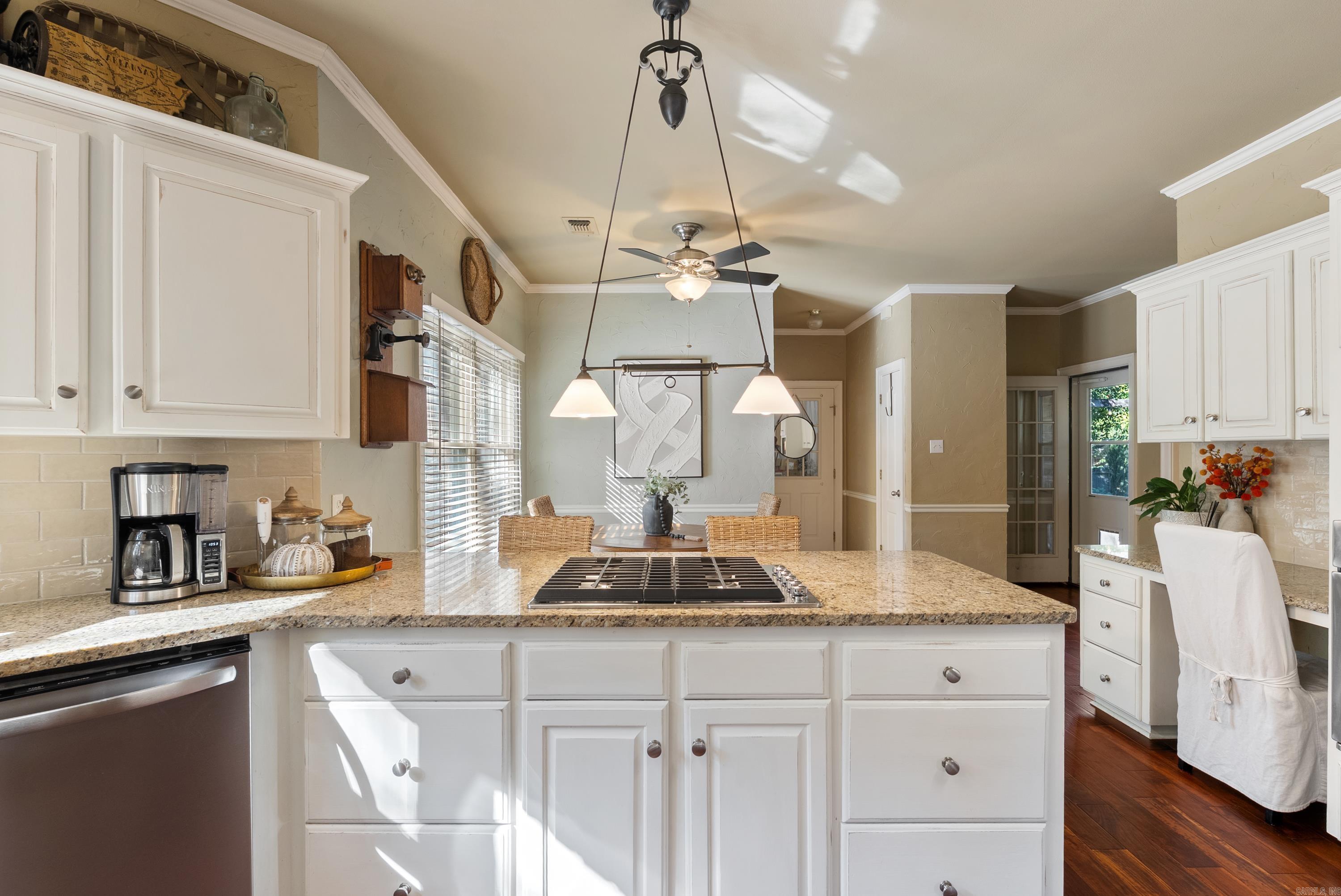 PIPPINPOST - Residential