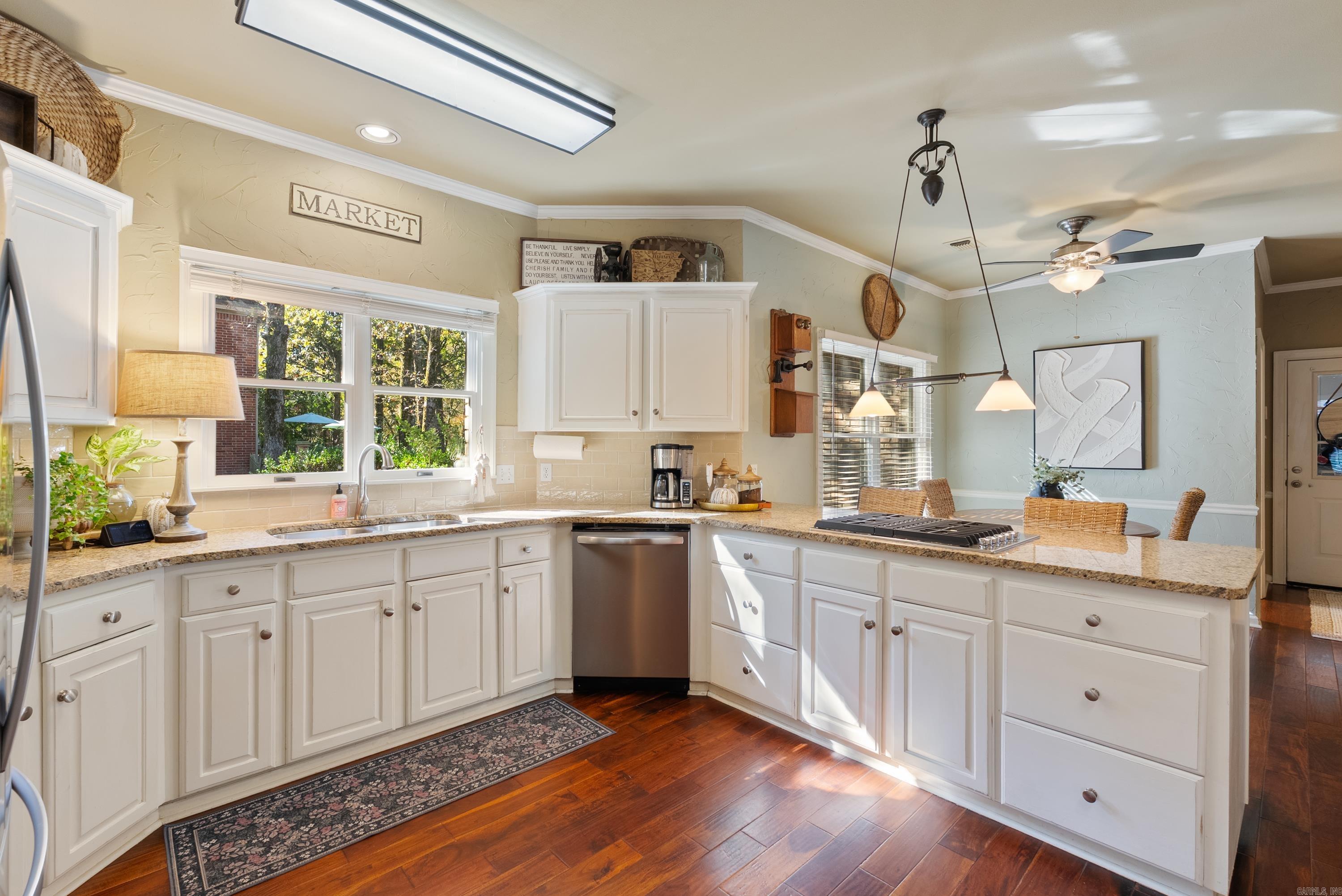 PIPPINPOST - Residential