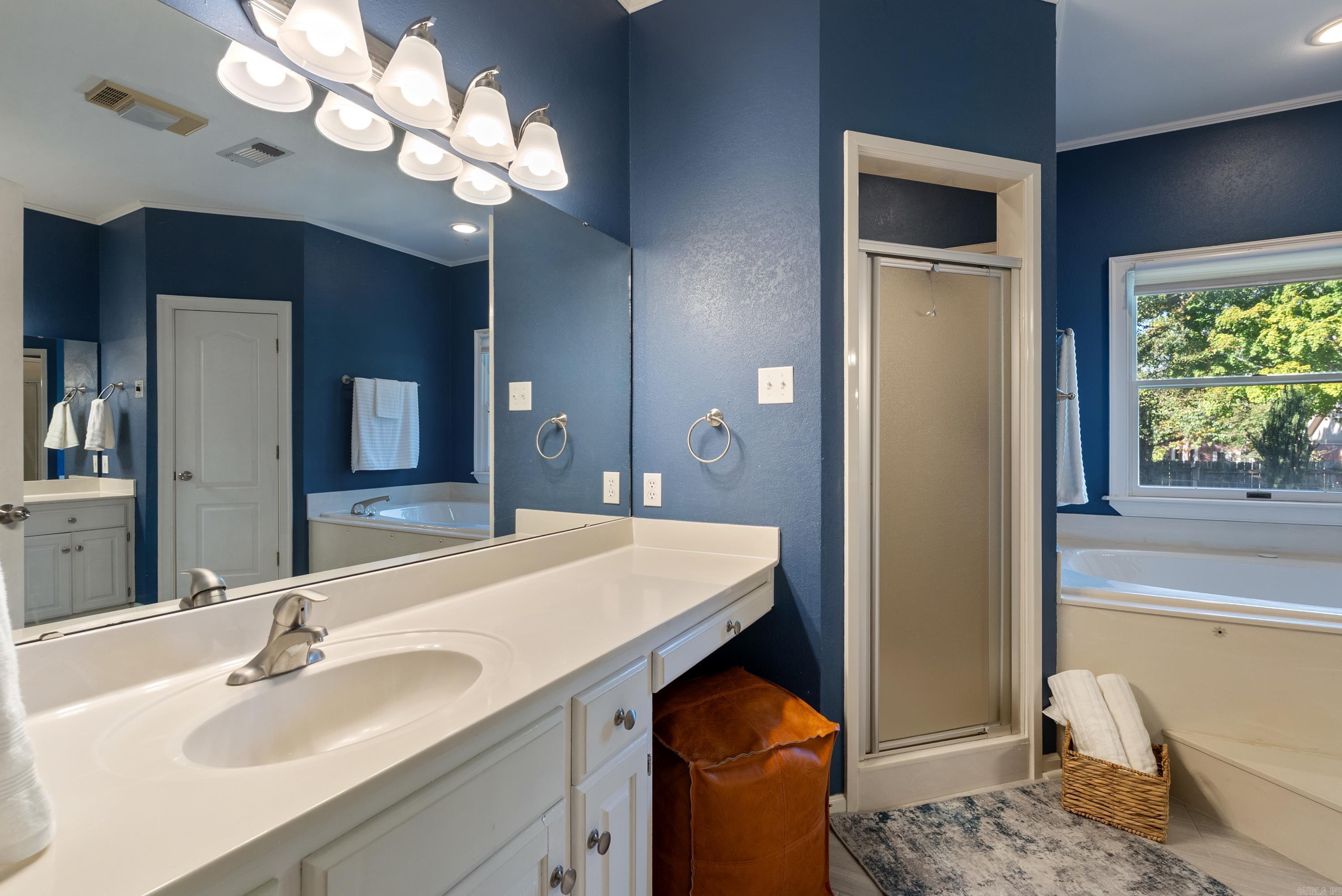 PIPPINPOST - Residential