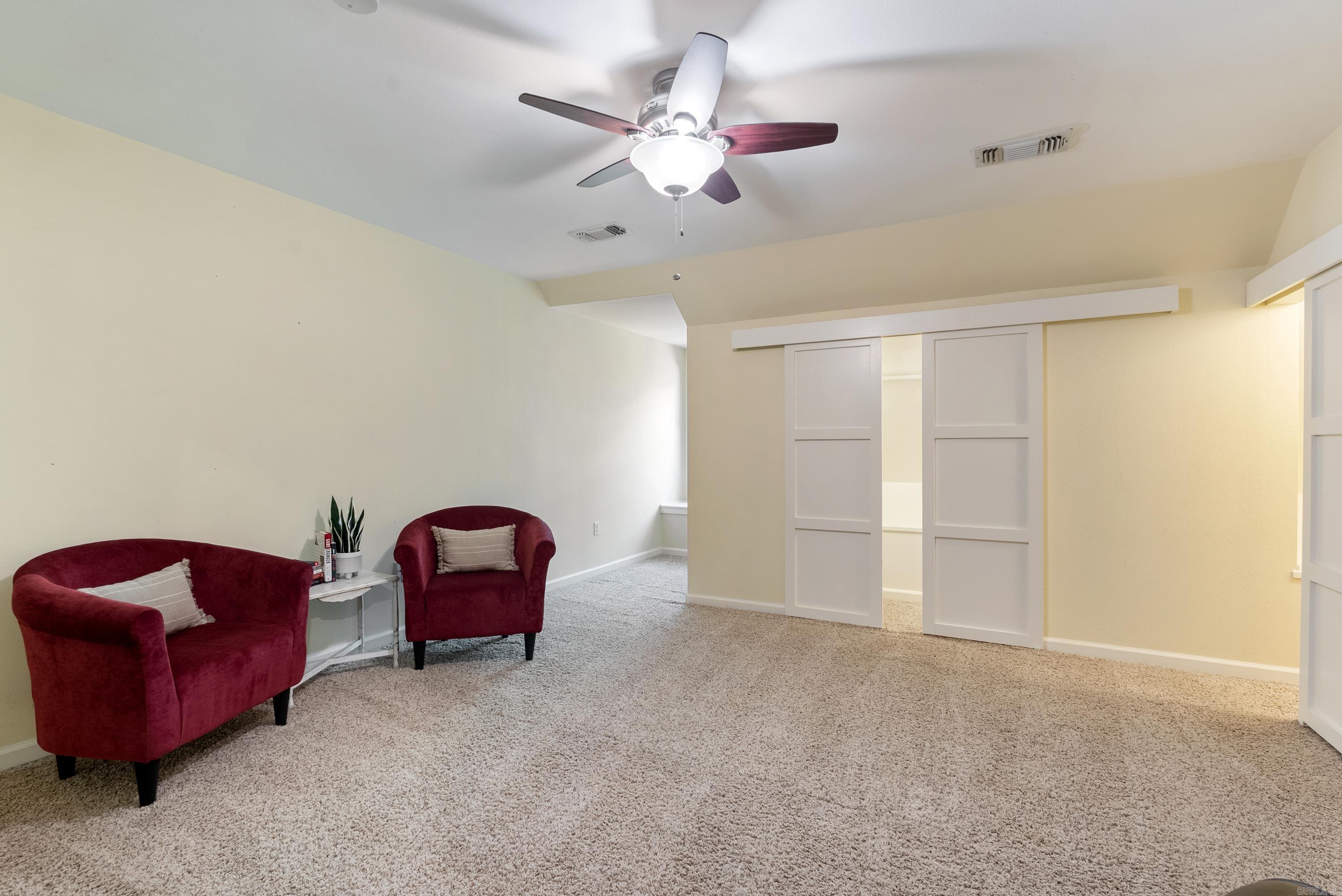 PIPPINPOST - Residential