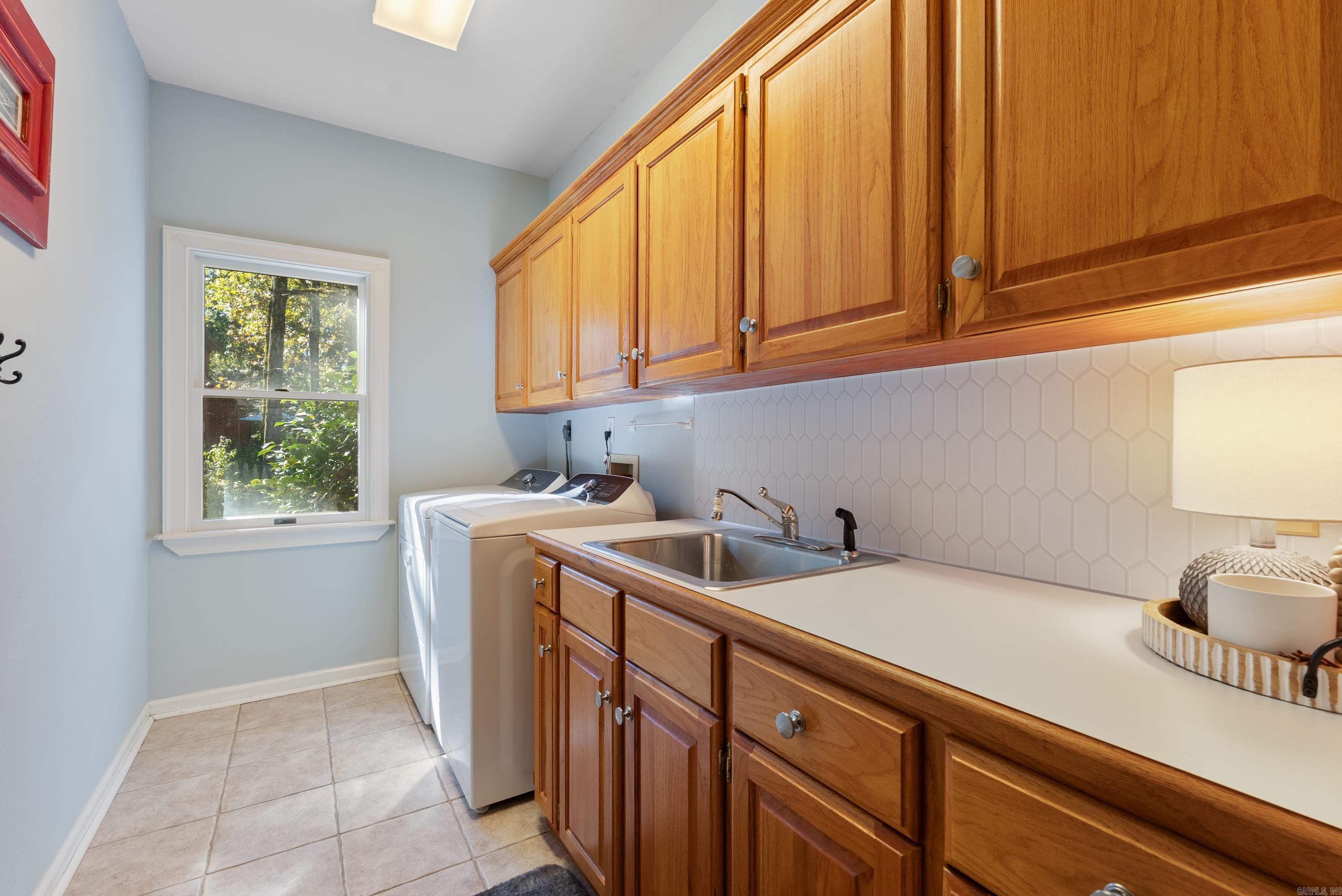 PIPPINPOST - Residential