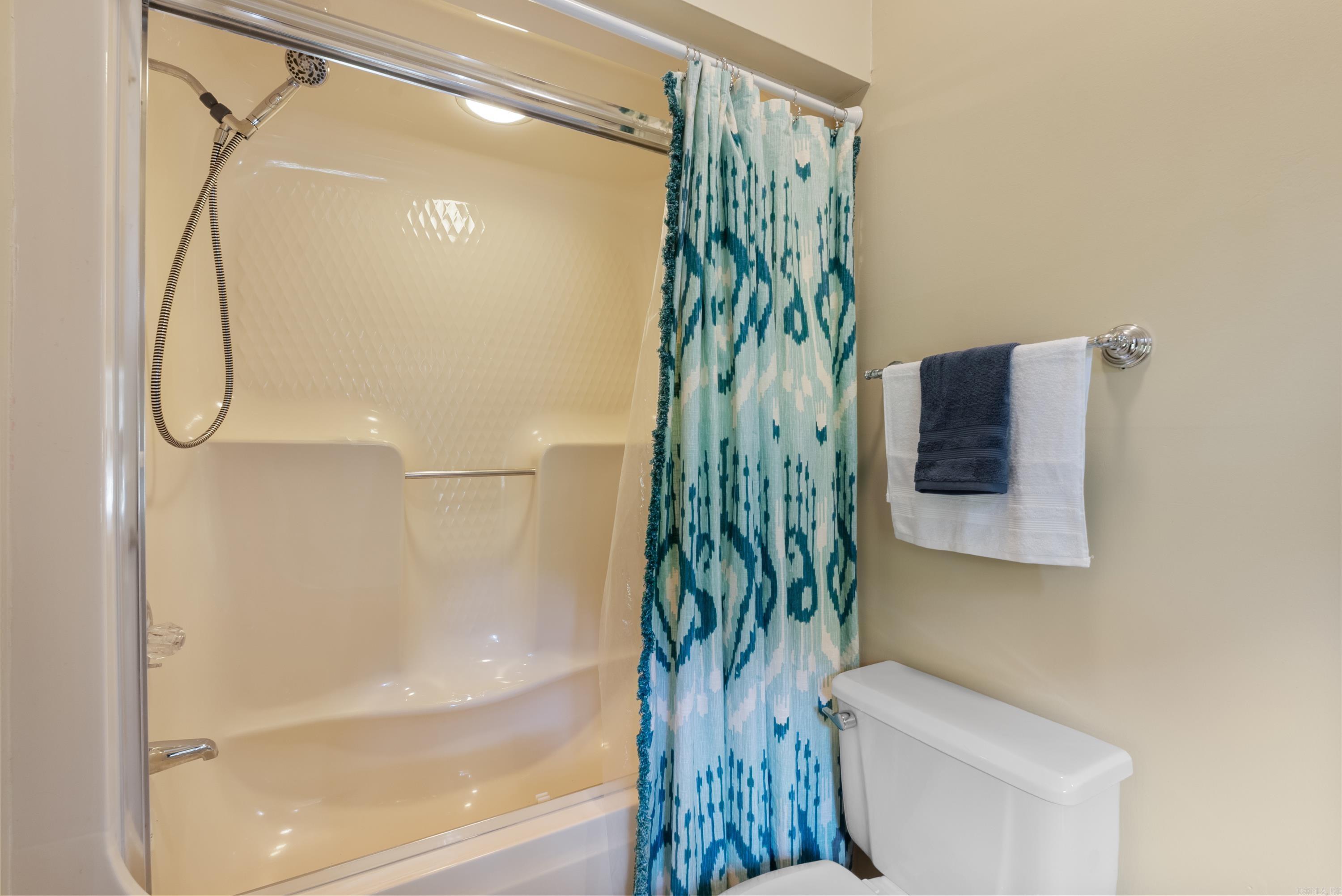 PIPPINPOST - Residential