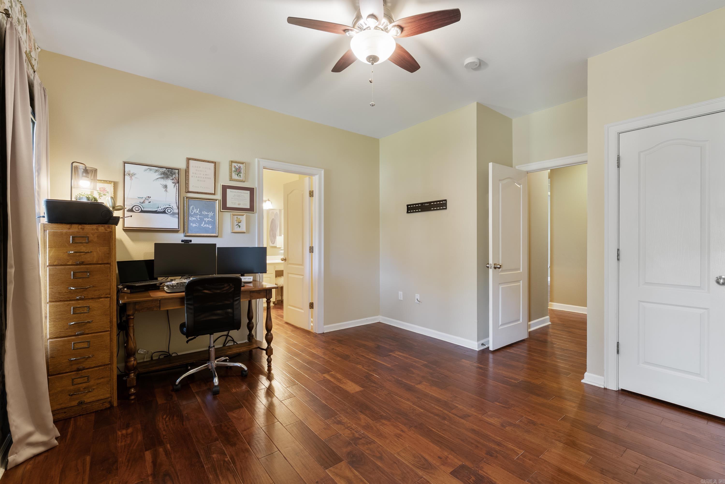 PIPPINPOST - Residential