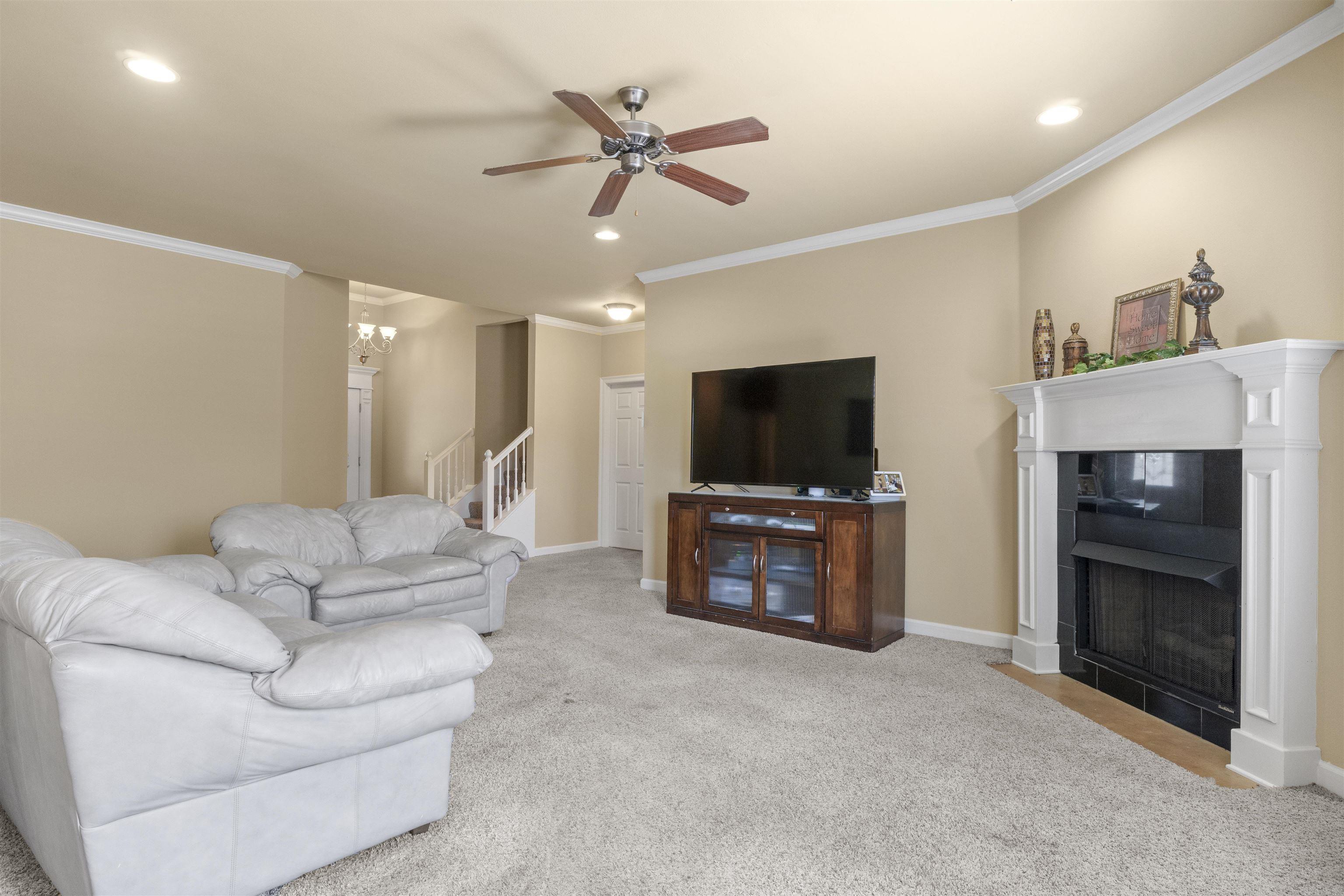 J W ESTATES - Residential