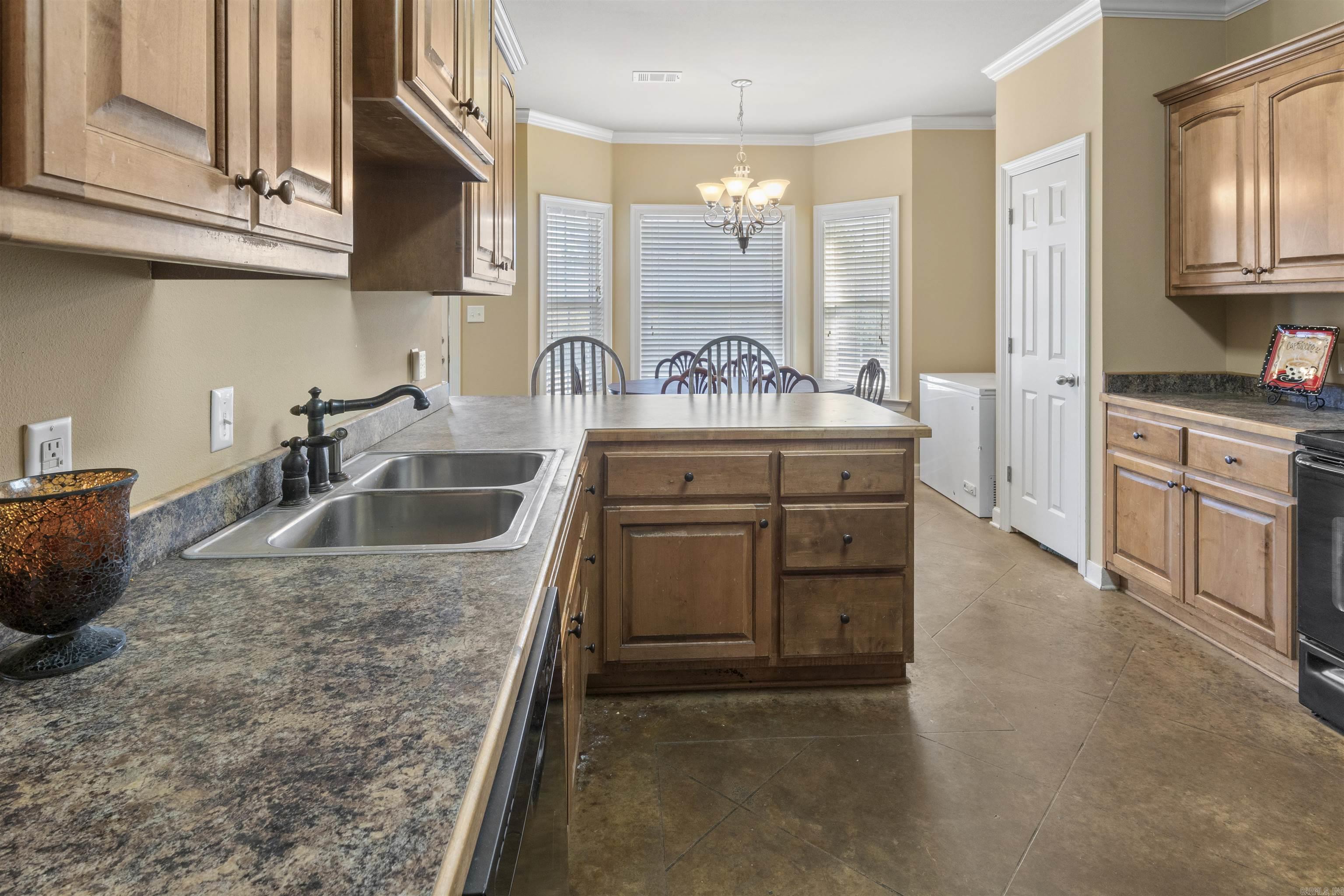 J W ESTATES - Residential