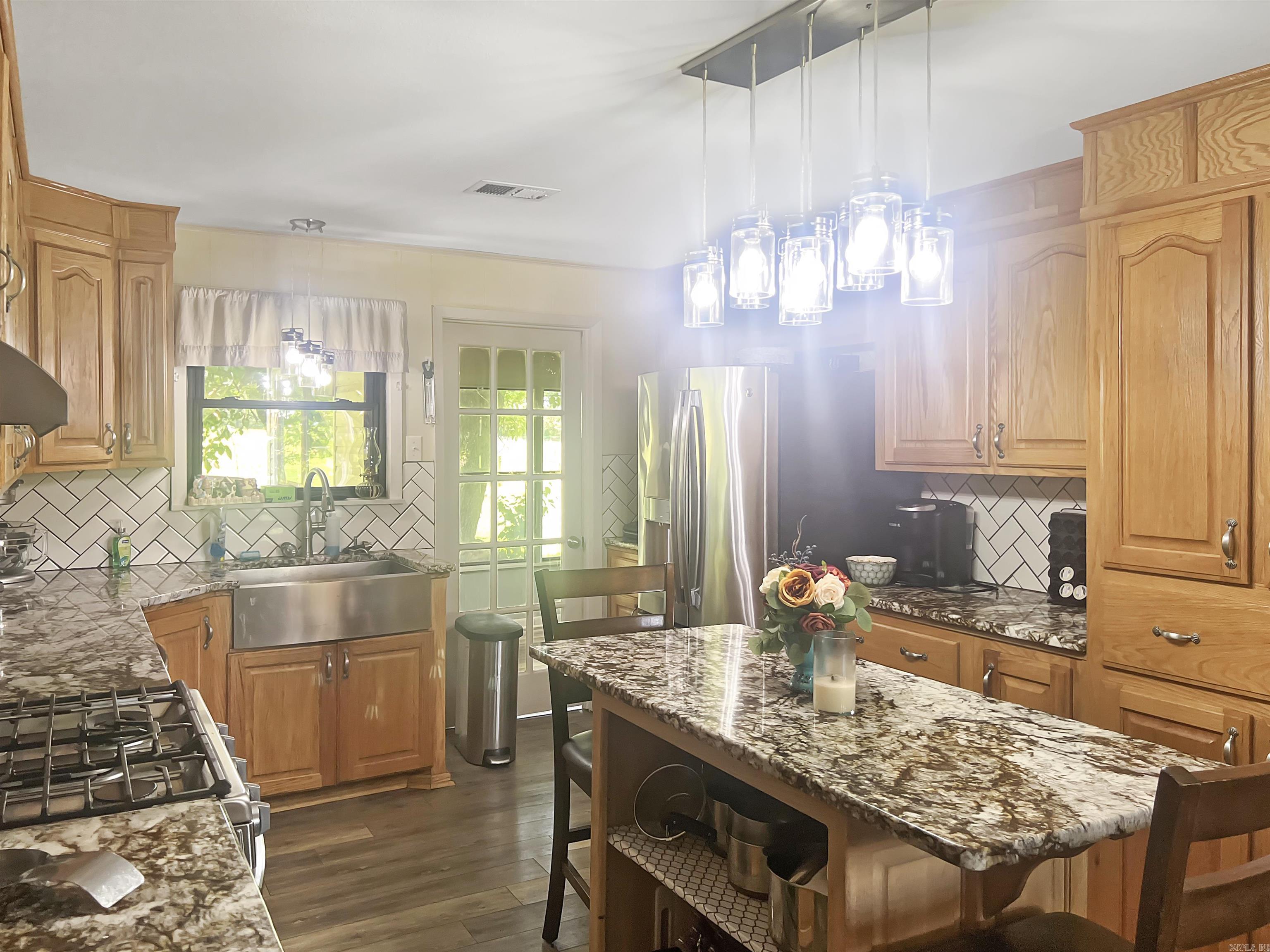 CLYDE ADDITION LONO - Residential