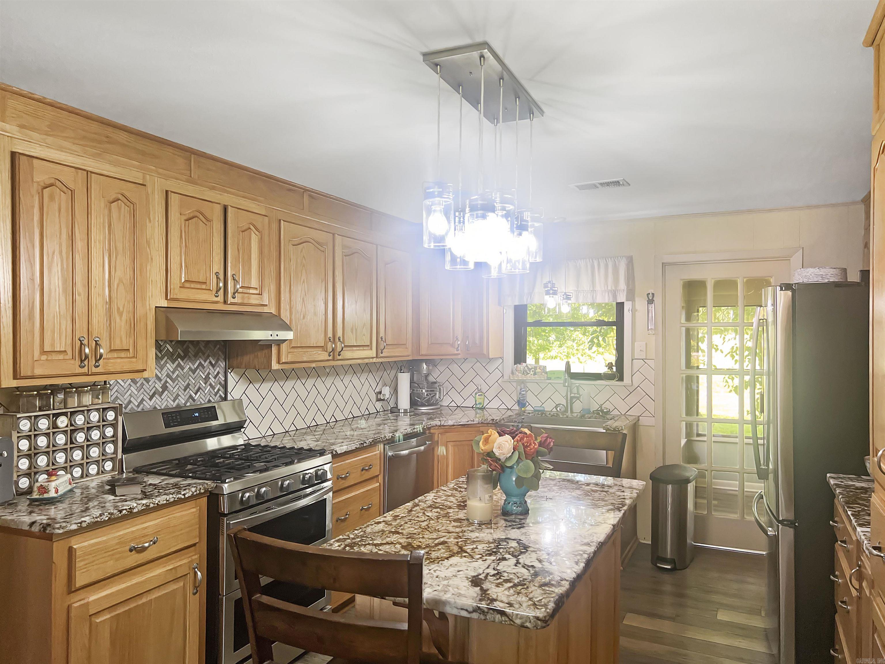 CLYDE ADDITION LONO - Residential