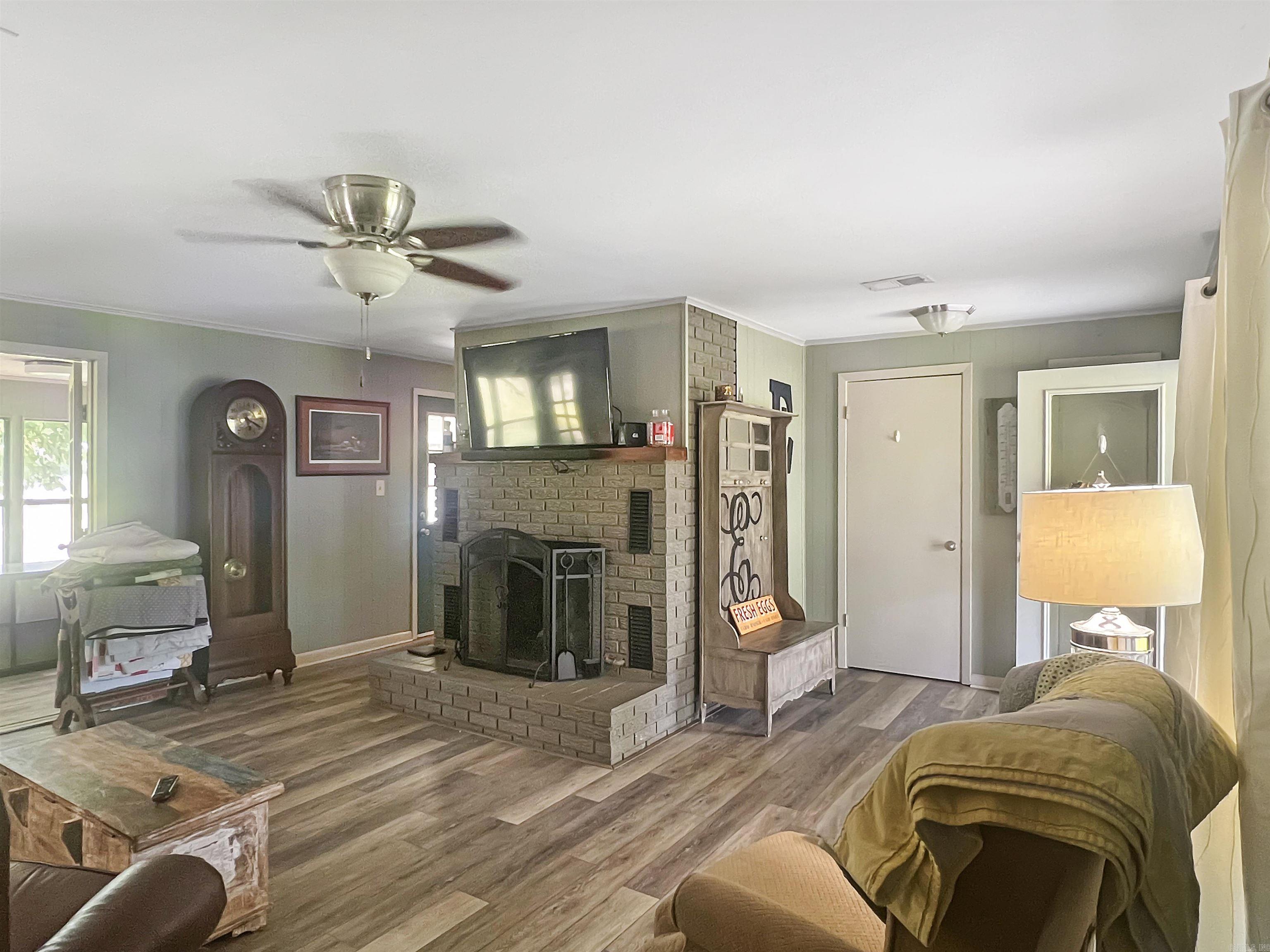 CLYDE ADDITION LONO - Residential