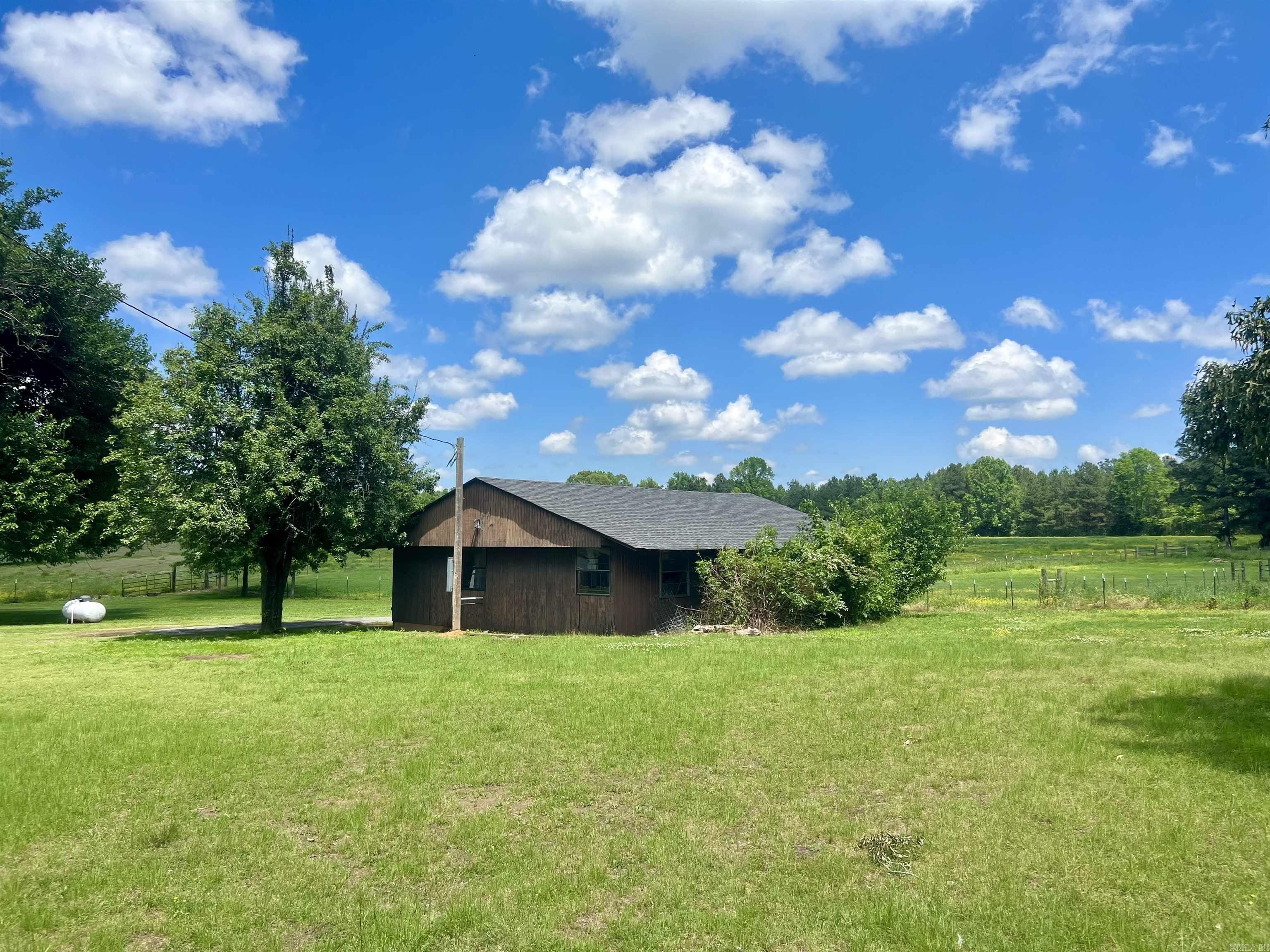 CLYDE ADDITION LONO - Residential