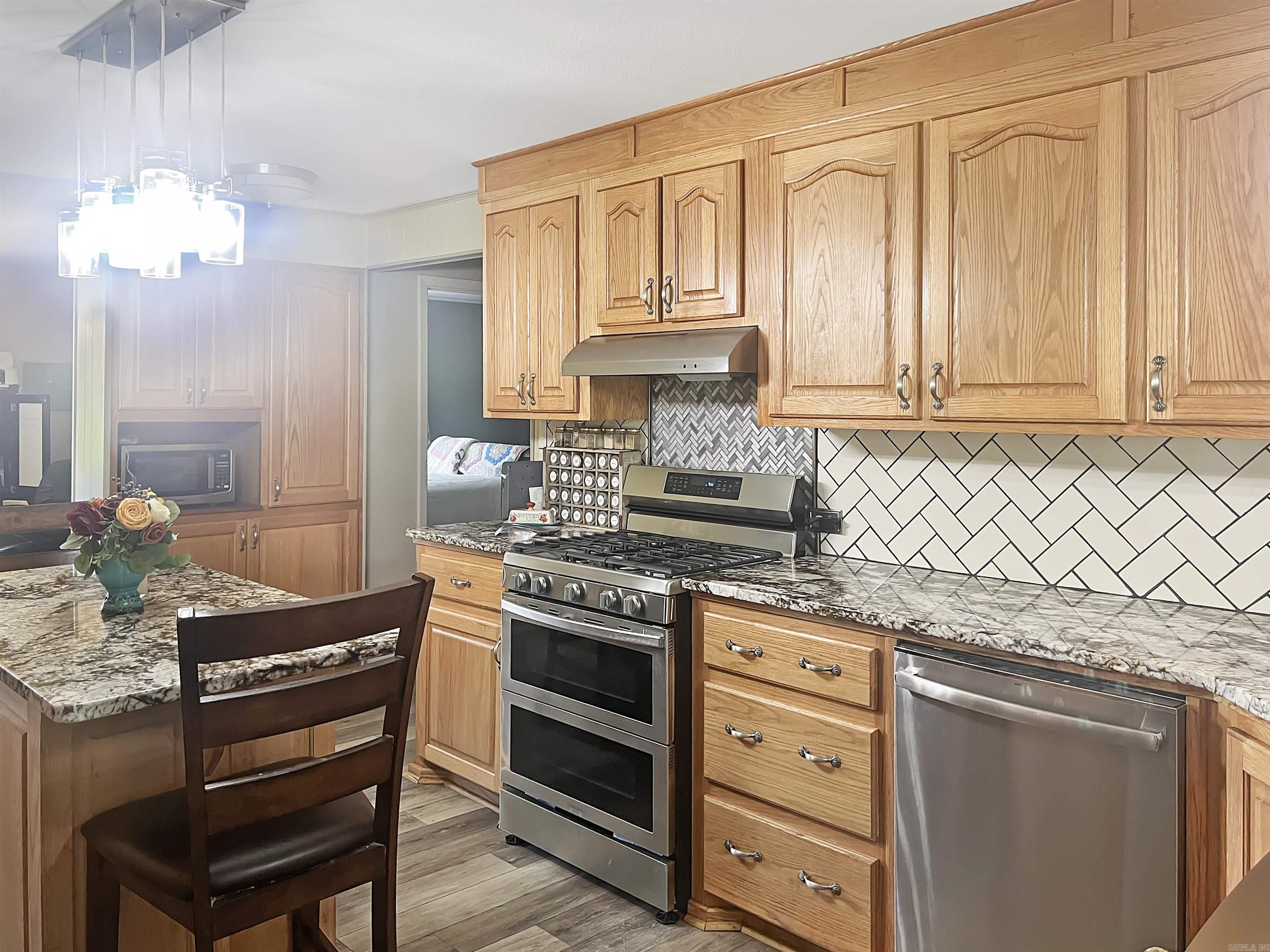 CLYDE ADDITION LONO - Residential