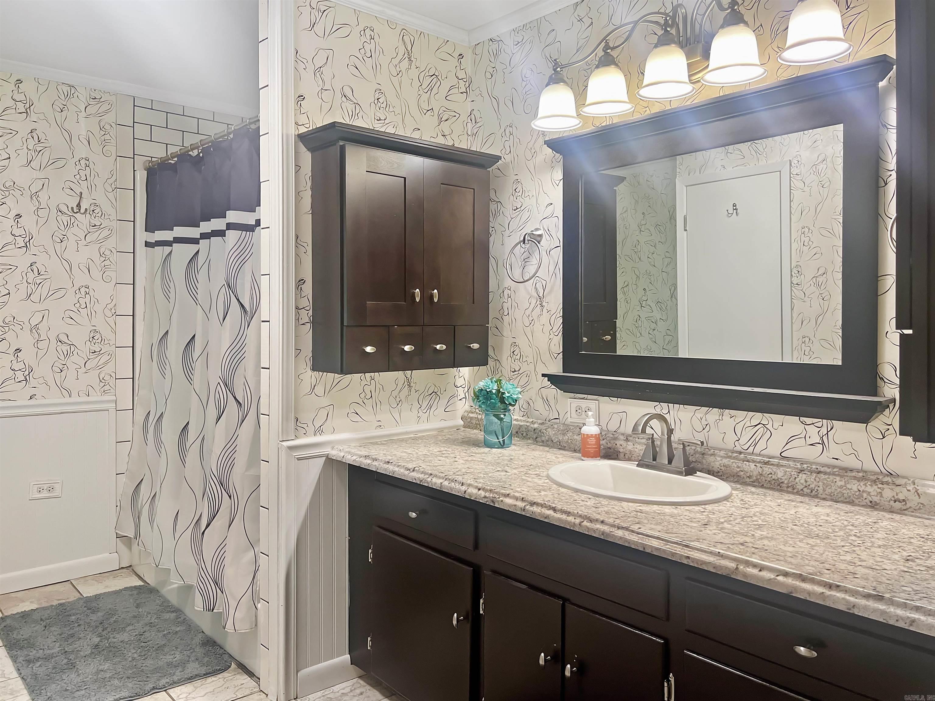 CLYDE ADDITION LONO - Residential