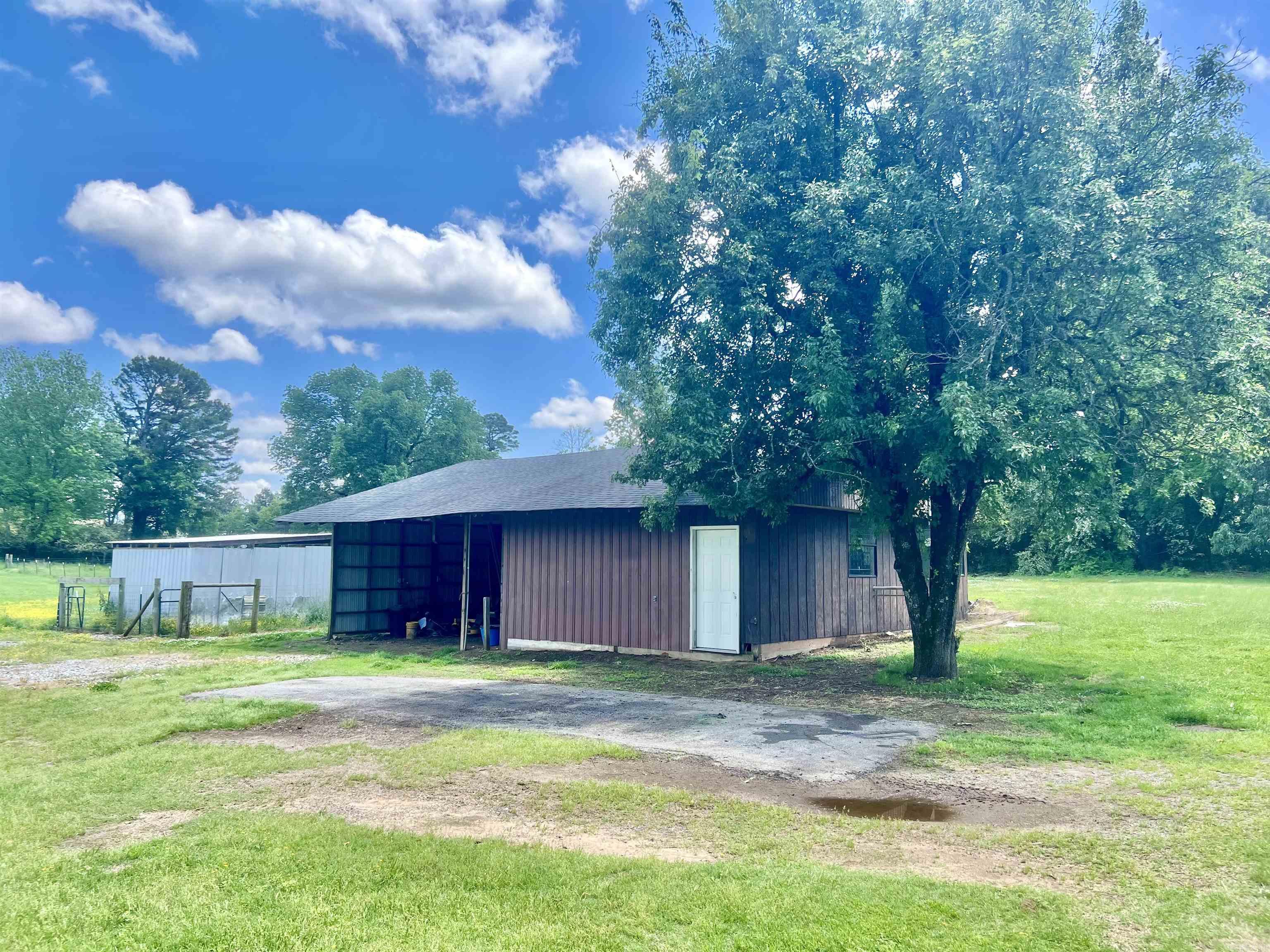 CLYDE ADDITION LONO - Residential