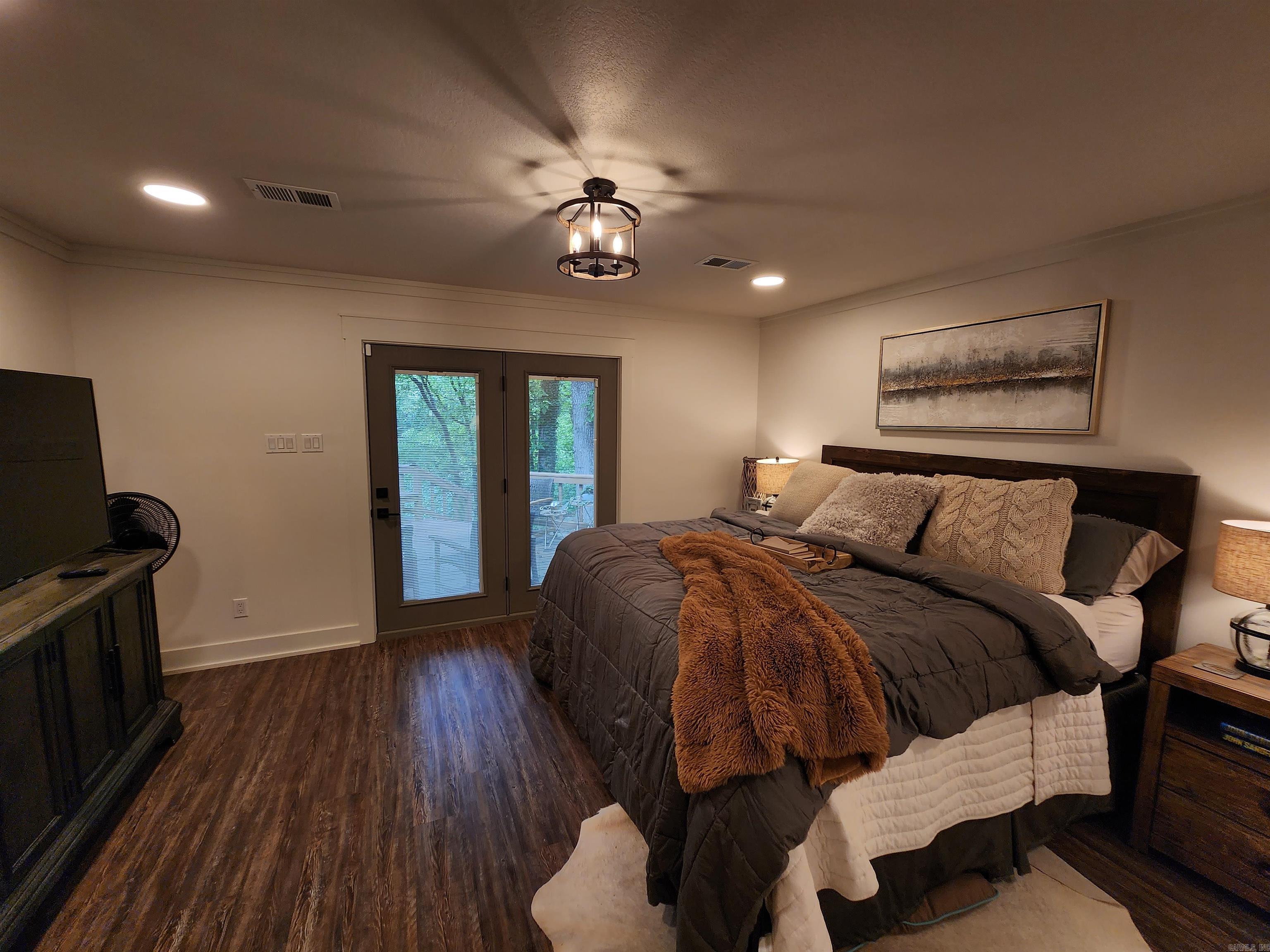 River Drive Estates South - Residential