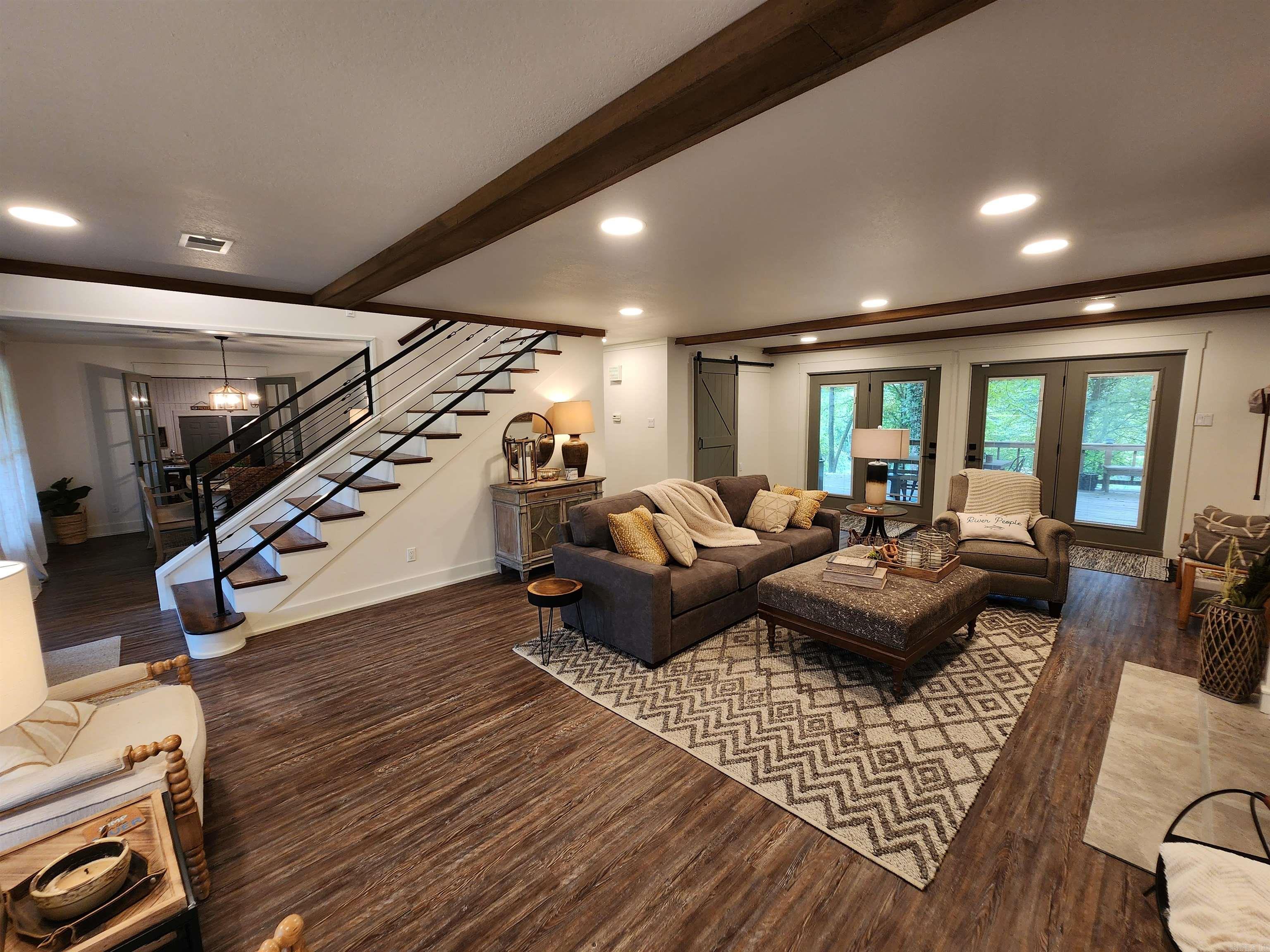 River Drive Estates South - Residential