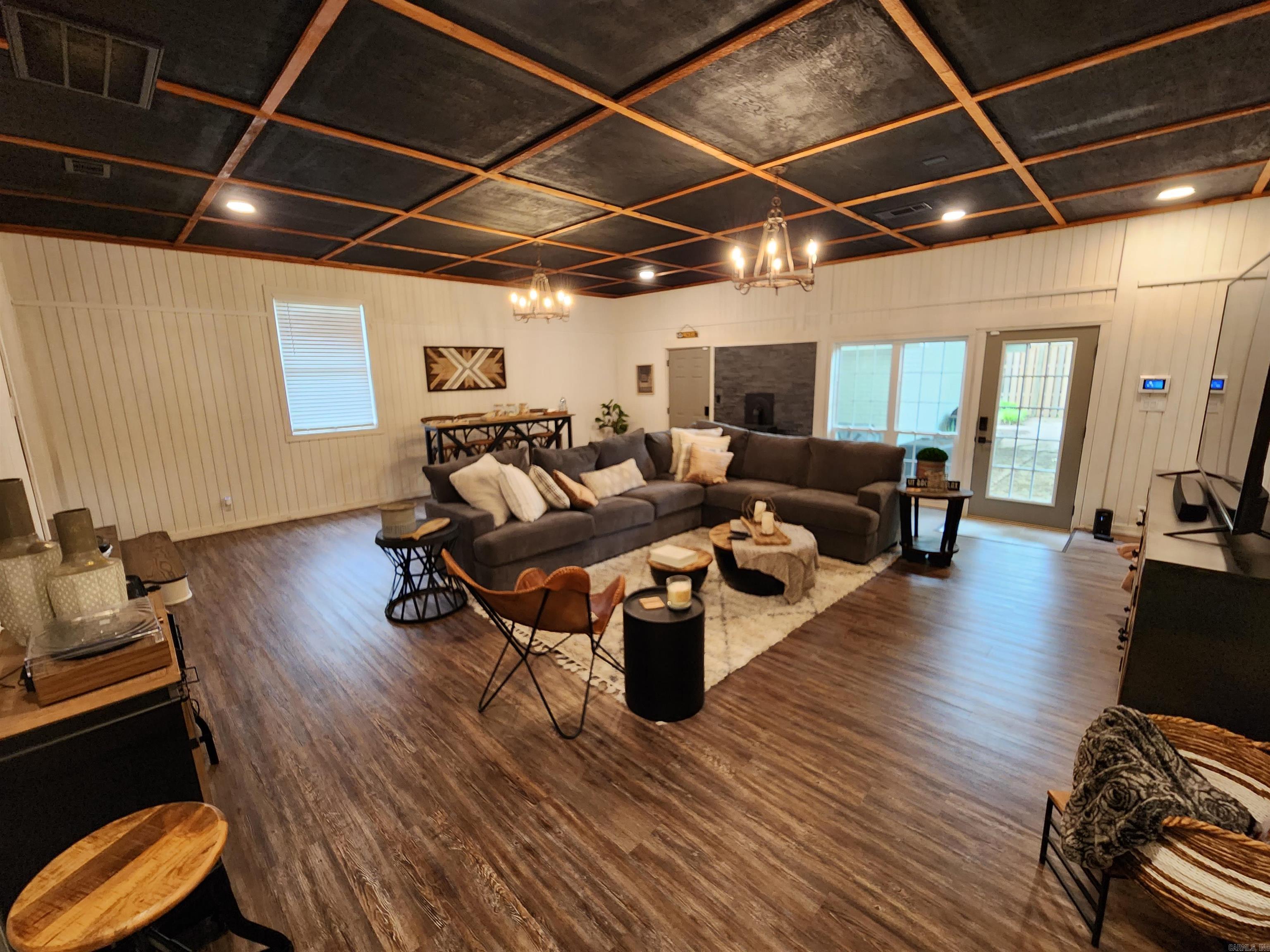 River Drive Estates South - Residential