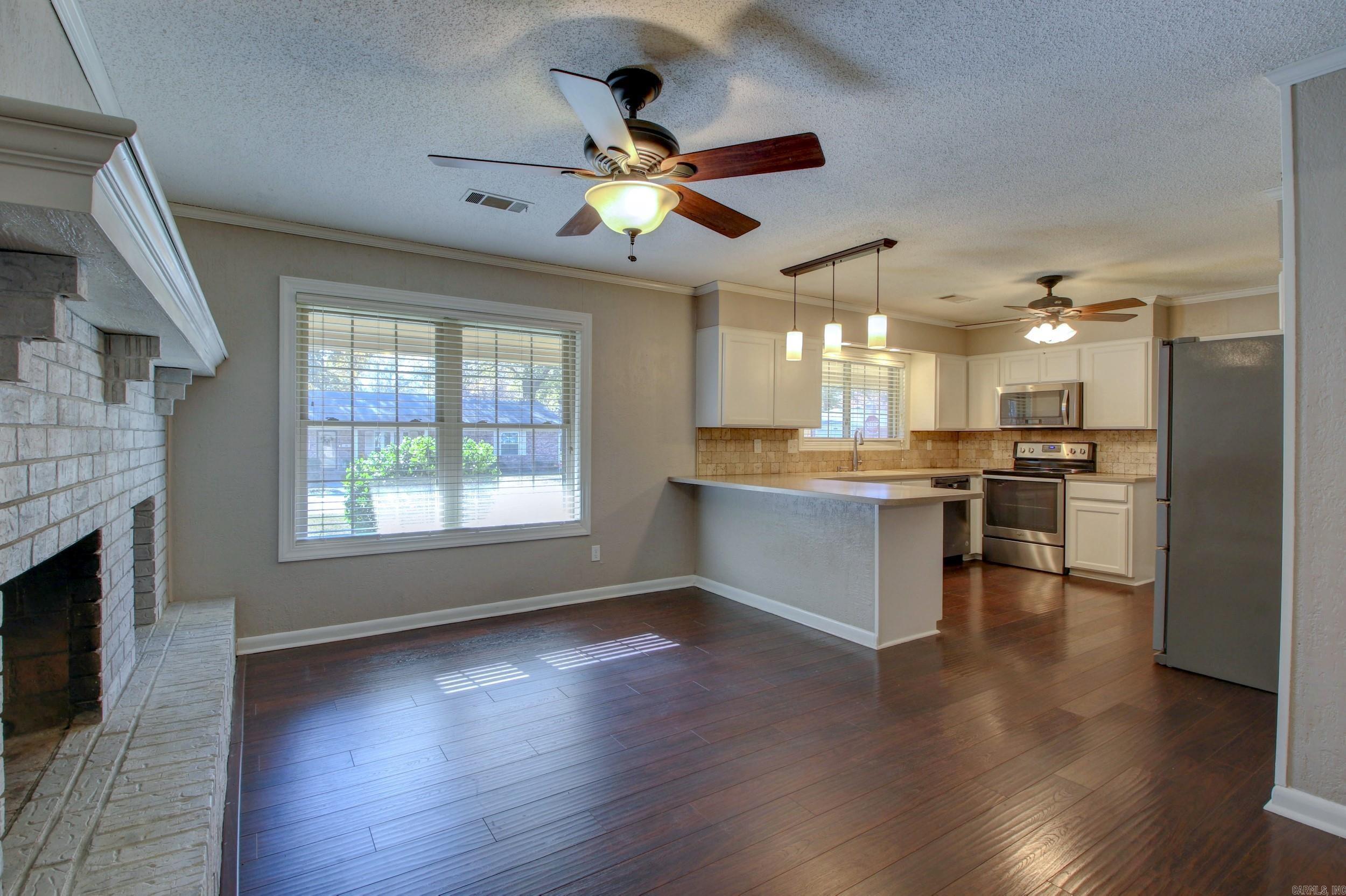 ARBOR OAKS - Residential