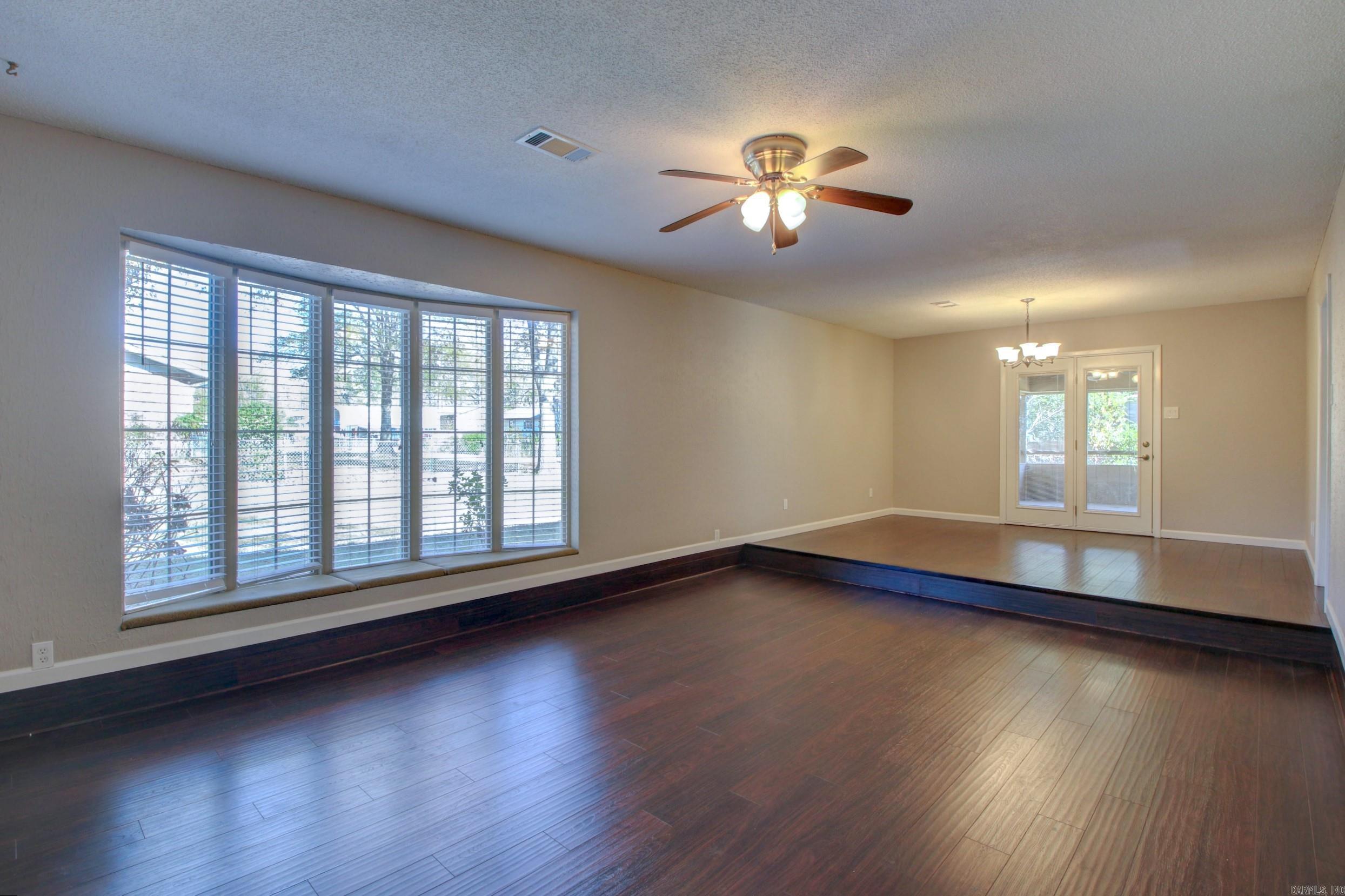 ARBOR OAKS - Residential