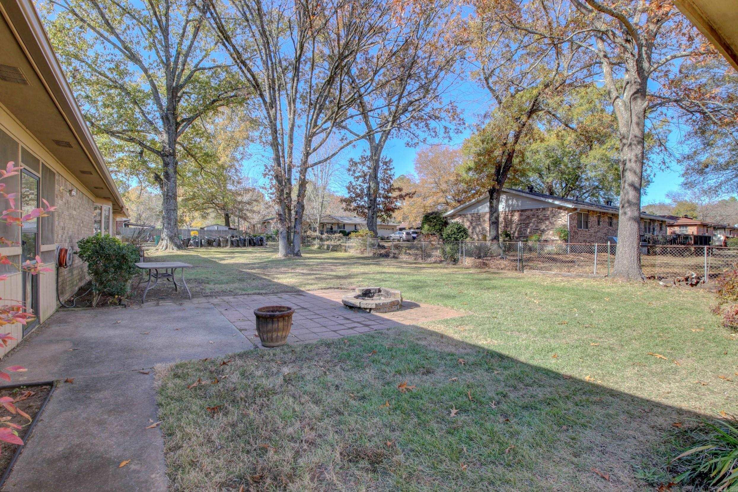 ARBOR OAKS - Residential