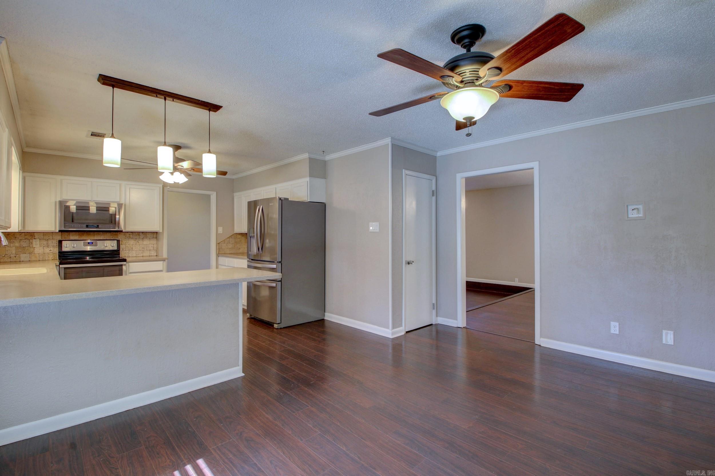 ARBOR OAKS - Residential