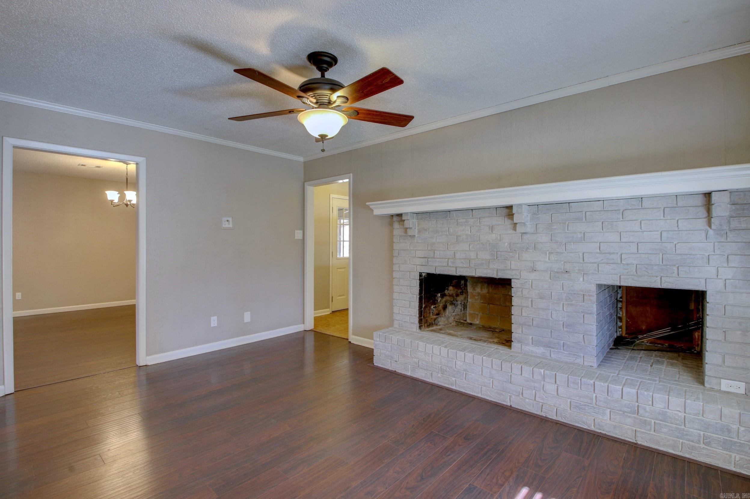 ARBOR OAKS - Residential