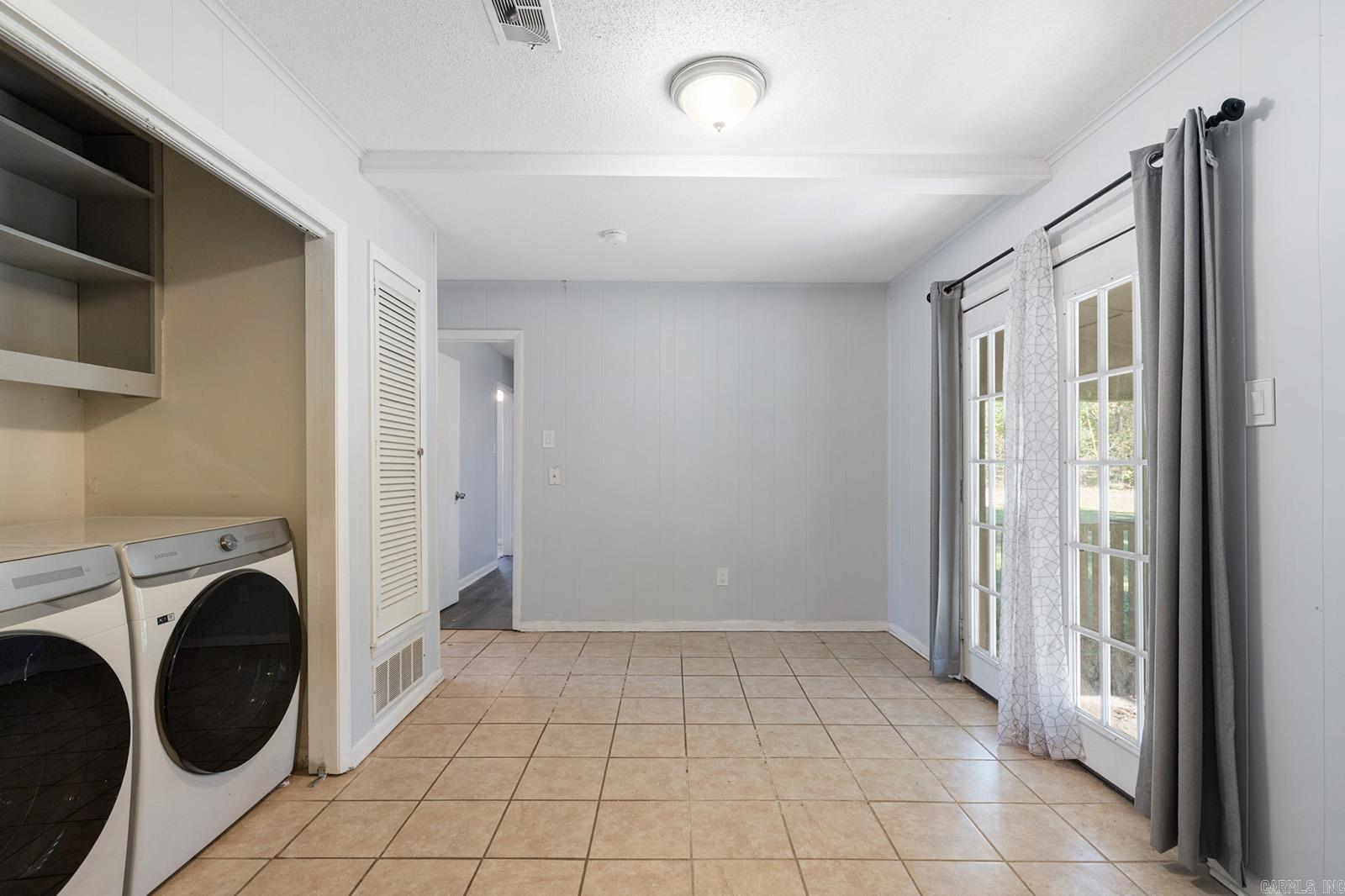 BAMBOO VILLAGE - Residential