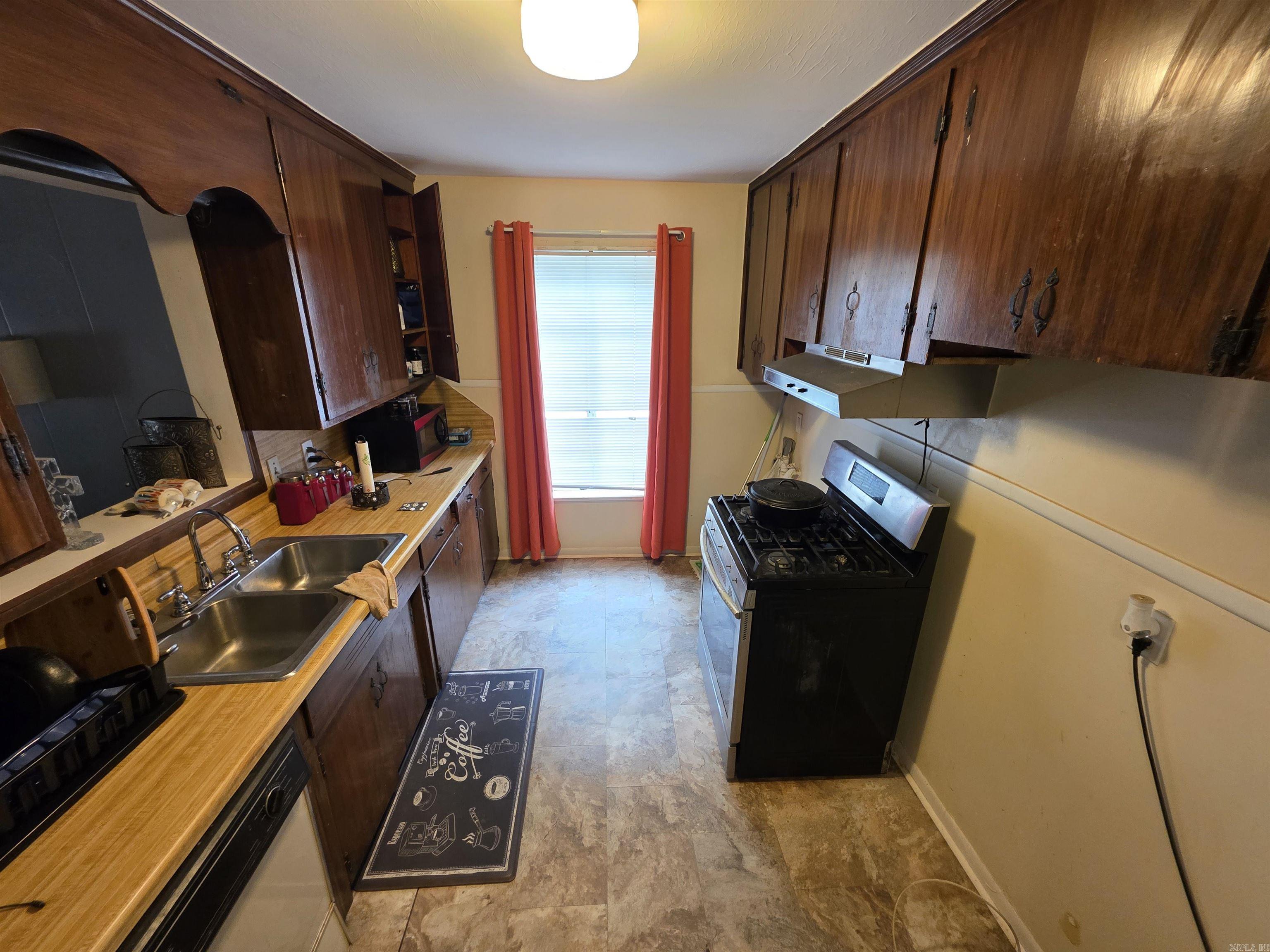 BARROW JOHN - Residential