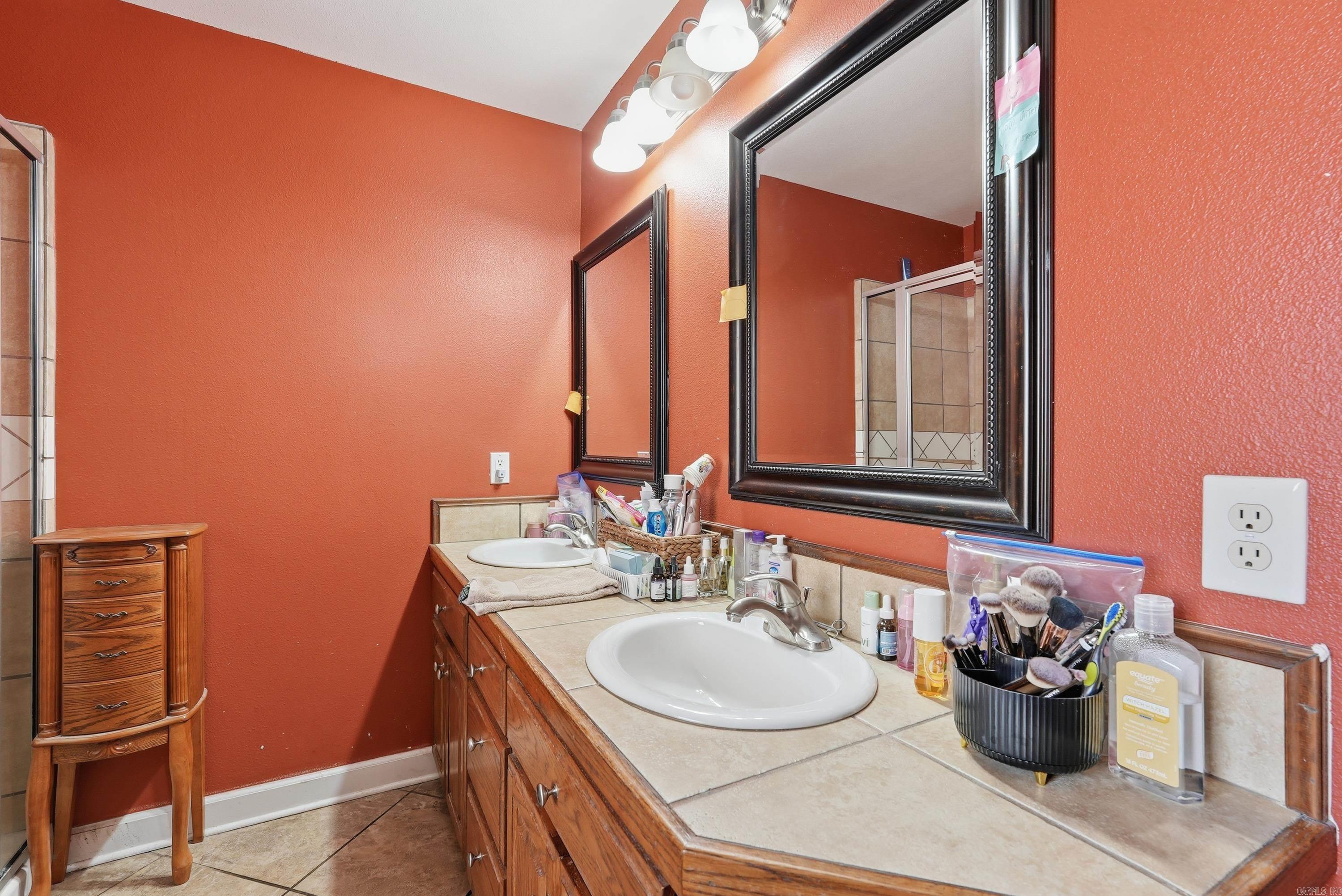 WOODLAND GARDENS ESTATES - Residential