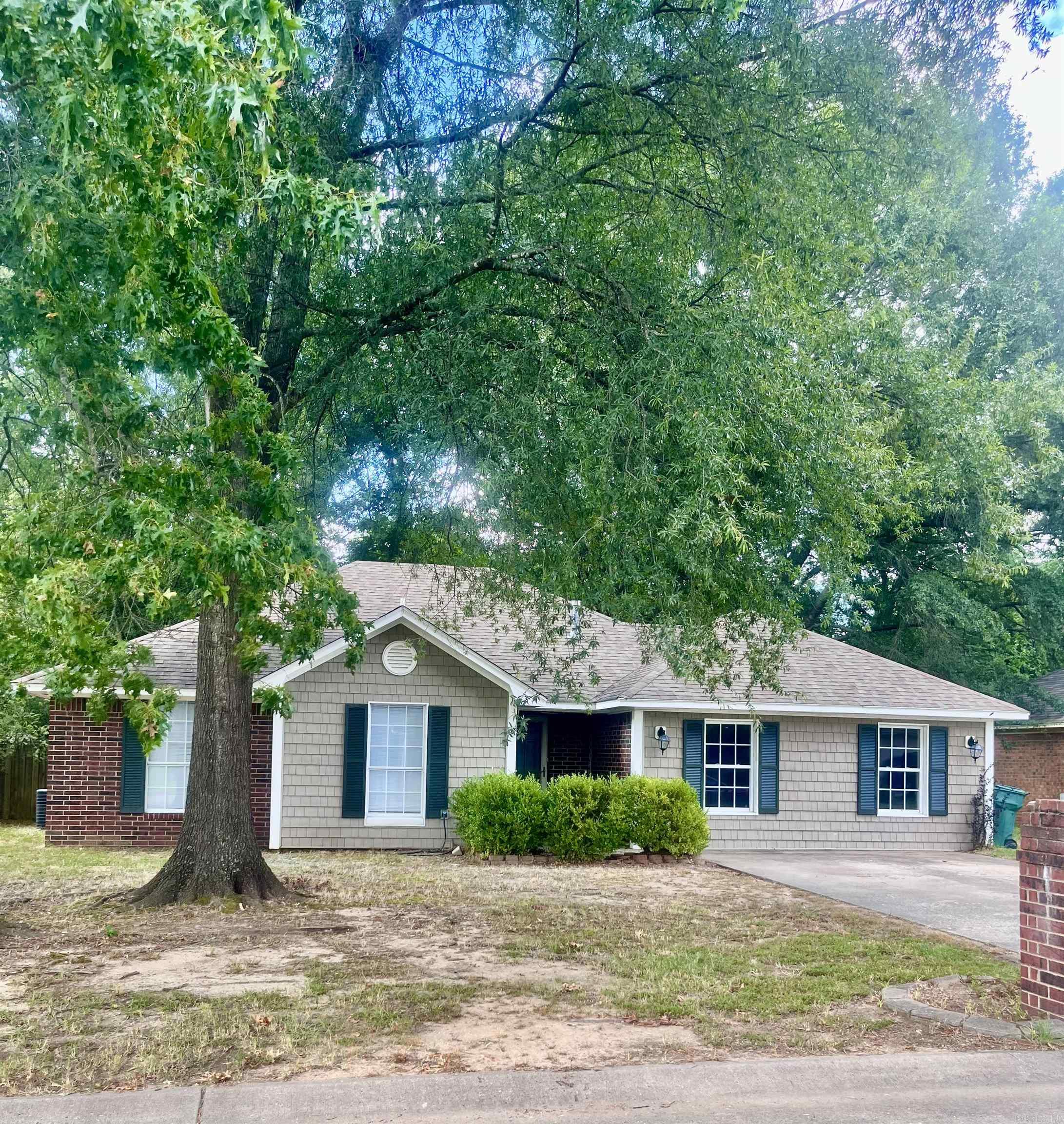 Updated and ready to move in! This 4 bed, 2bath home is great in so many ways. The location can't be beat. Shopping is minutes away. You are a block away from Carl Stuart & Marguerite Vann. 3 blocks from UCA. Inside you will find updates from top to bottom. Granite countertops with updated cabinets, LVP flooring throughout, New paint from ceilings to baseboards. New lighting and doorknobs, even! The 4th bedroom can be used as a den or flex room if needed.