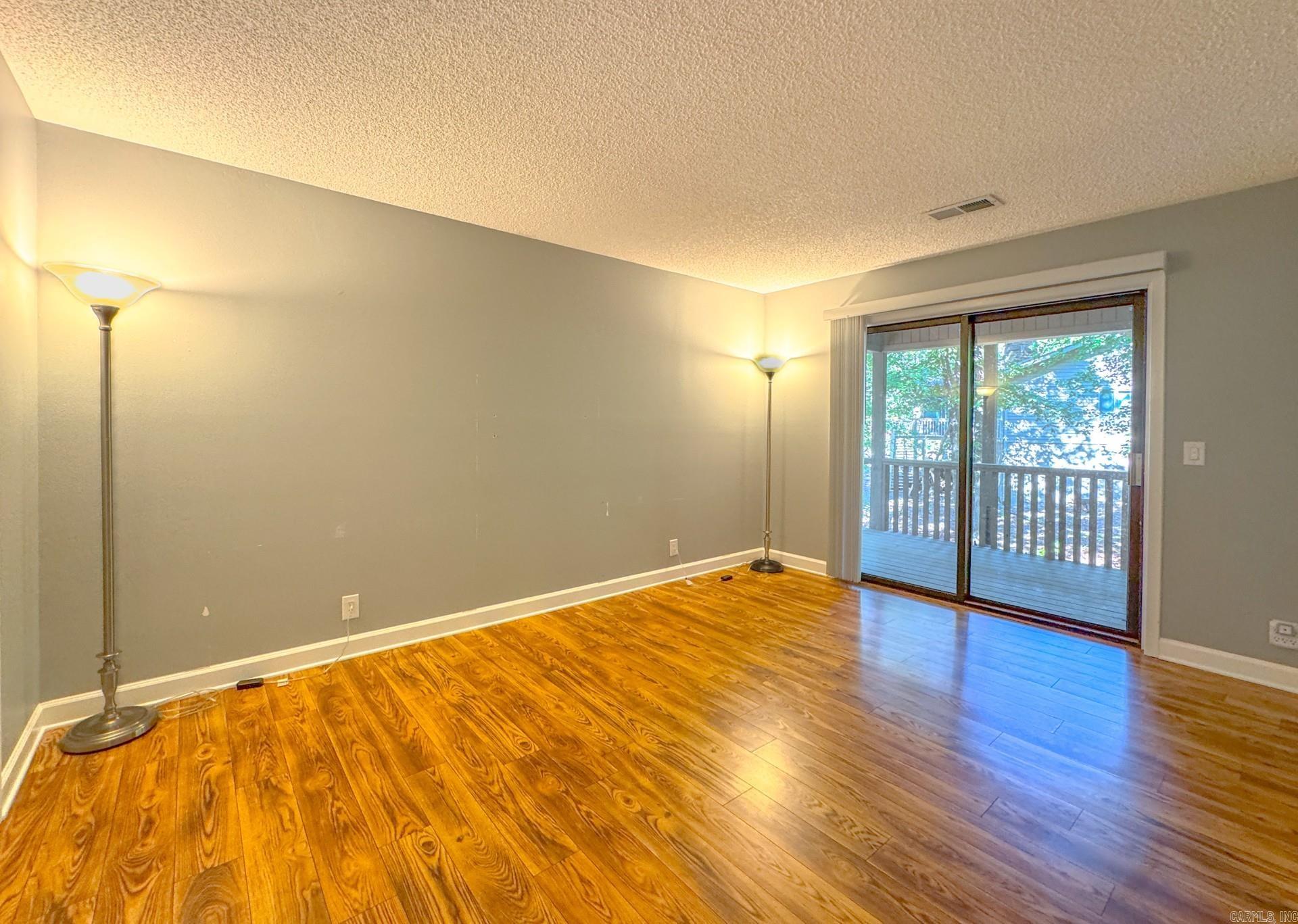 Madrid Courts - Residential